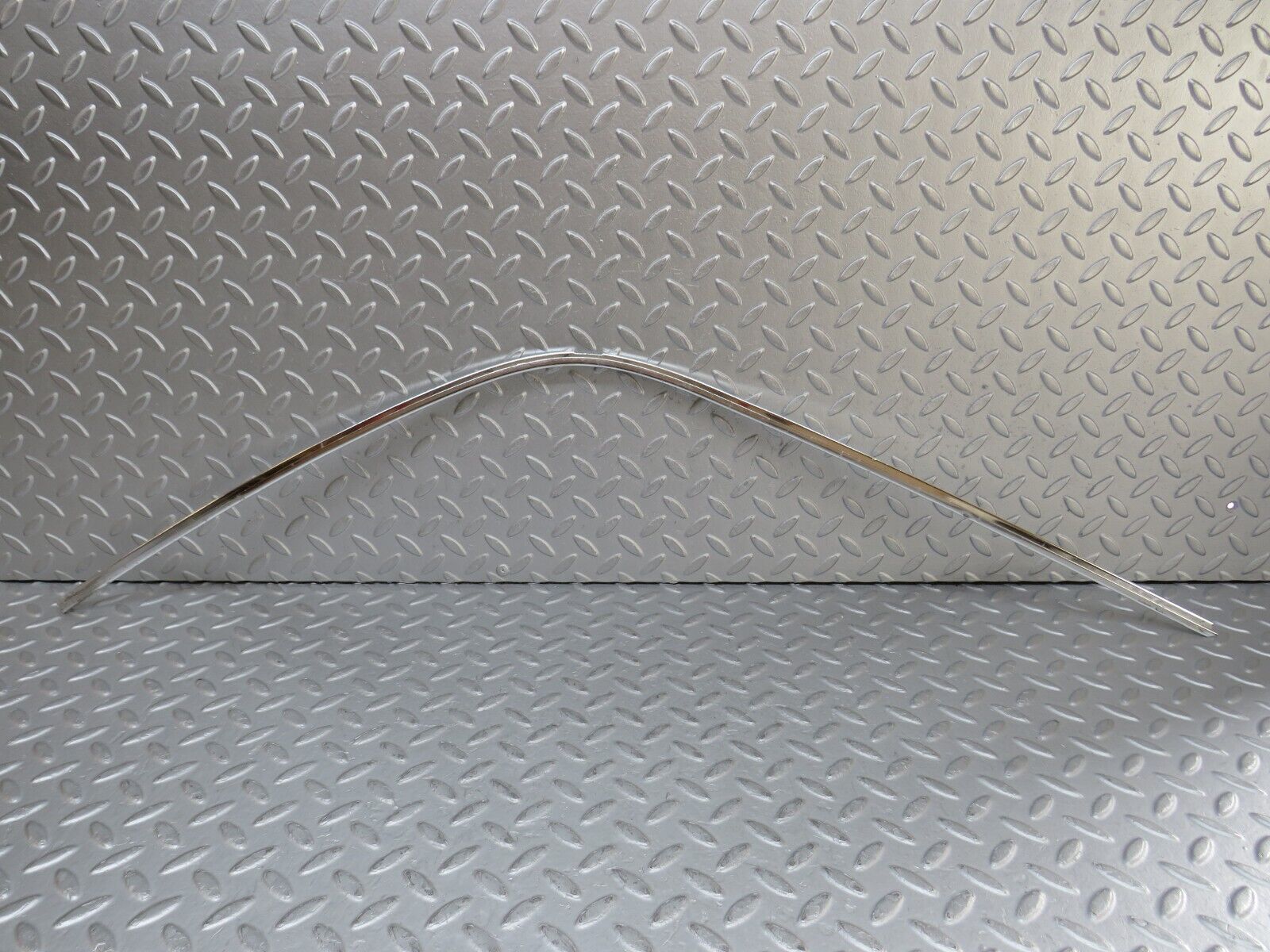 35866 Mercedes-Benz W108 Rear Right Door Window Chrome Trim