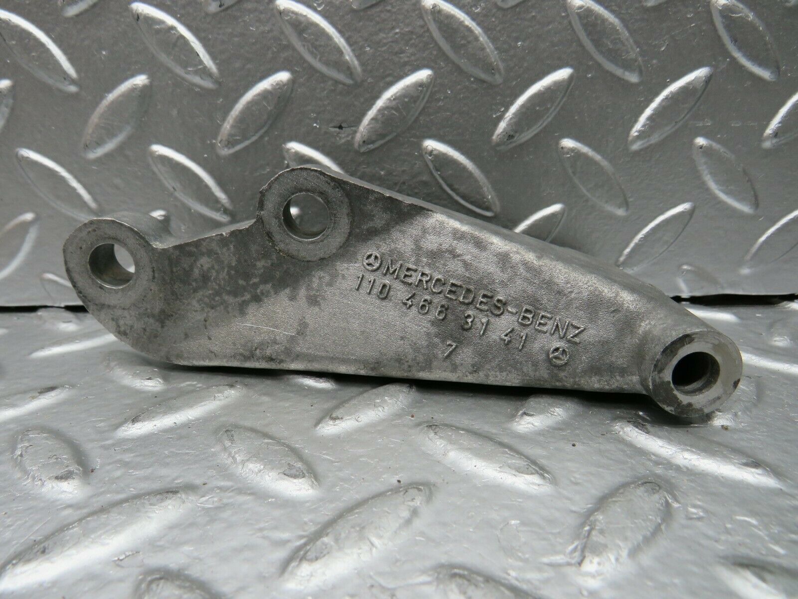 24052 Mercedes-Benz W123 280E Power Steering Pump Bracket 1104663141