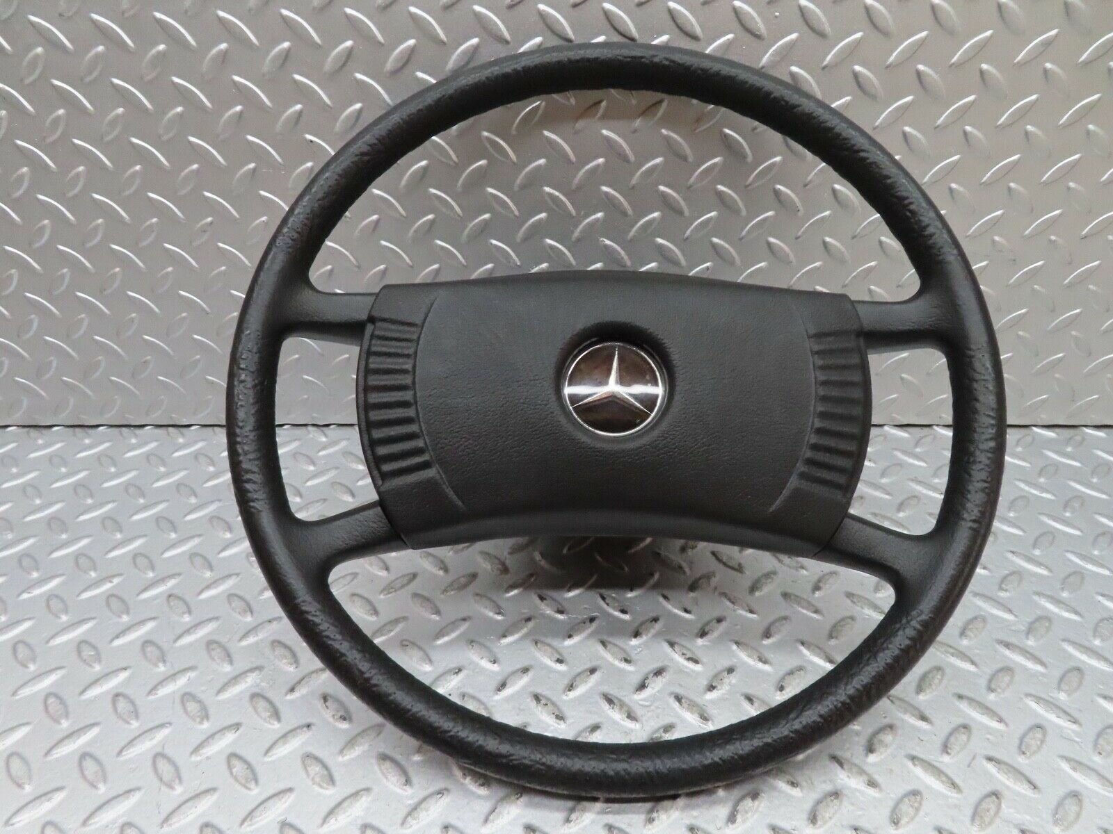 17646 Mercedes-Benz W116 450SEL Steering Wheel 1164640017