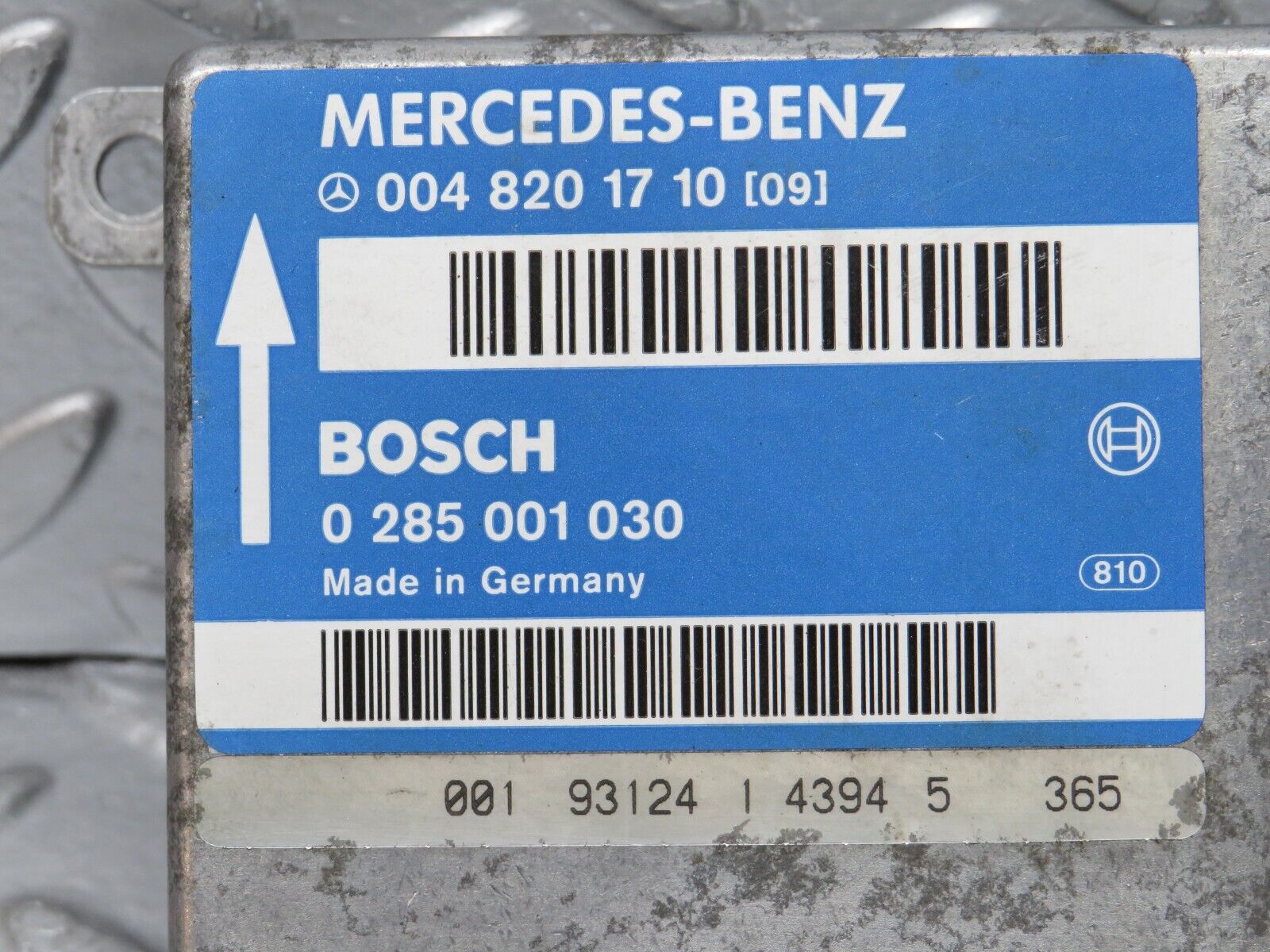 31745 Mercedes-Benz W201 190LE 1.8L Air Bag Control Unit Bosch 0048201710 028500103