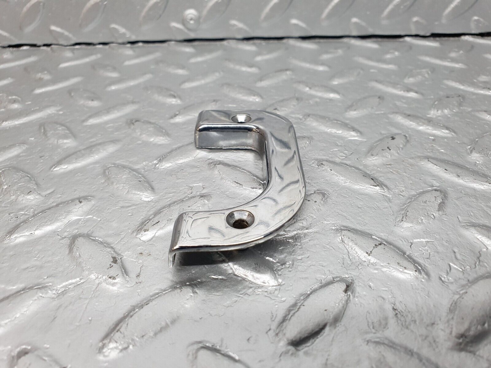 40895 Mercedes-Benz W126 300SE Interior Chrome Door Latch Trim Right 1237230224