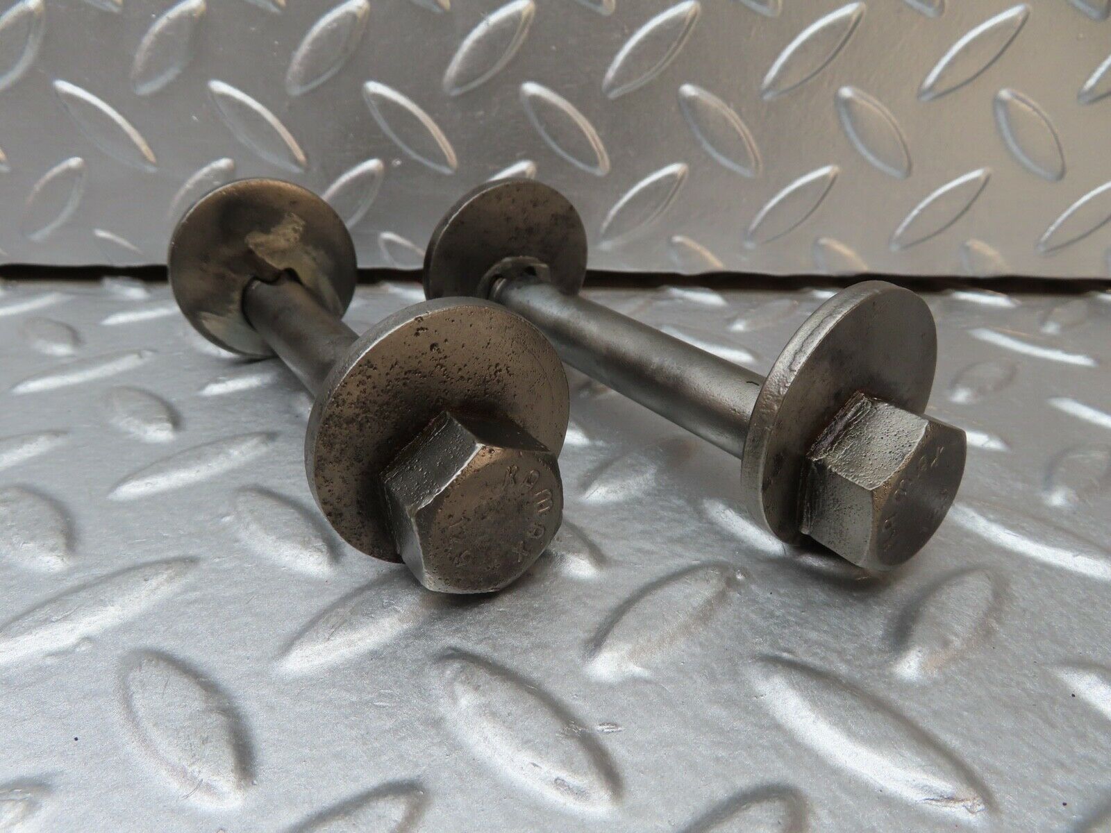 20435 Mercedes-Benz W114 280CE Coupe Front Lower Control Arm Eccentric Bolt Pair