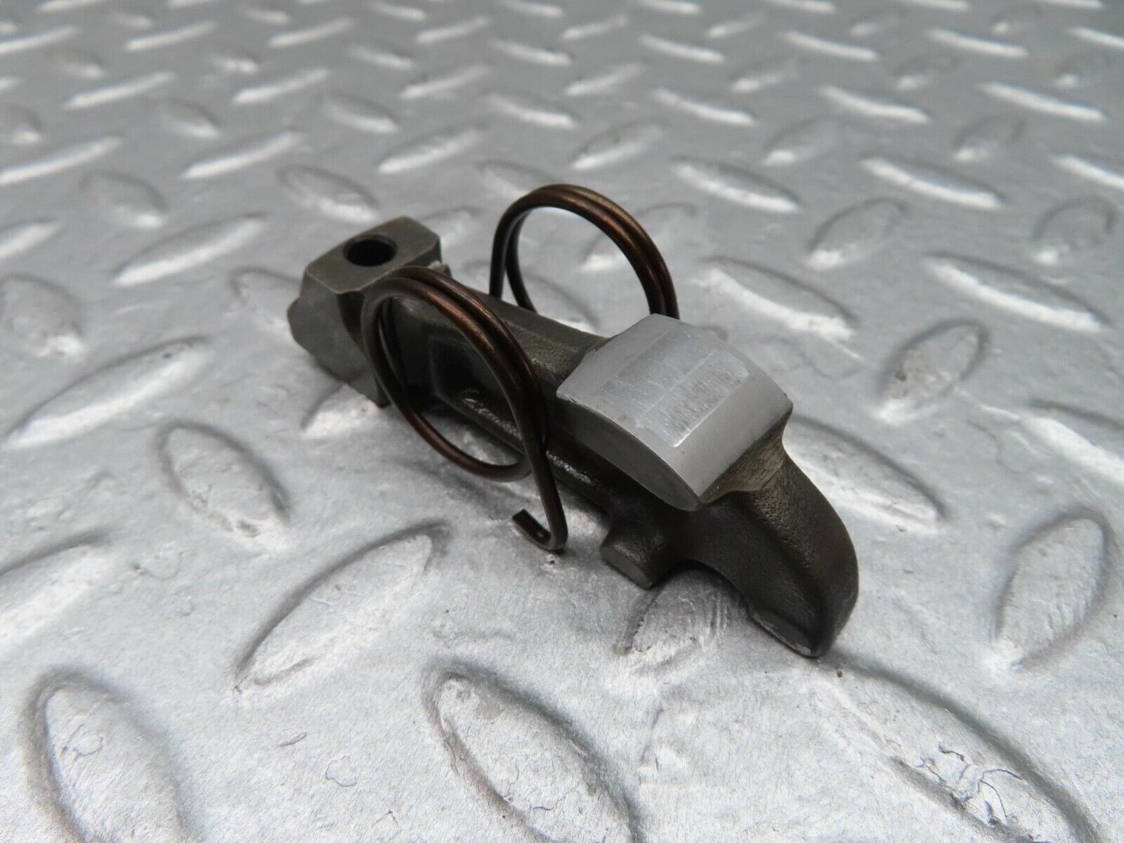 12861 Mercedes-Benz W111 220SE Valve Rocker Arm With Retaining Spring