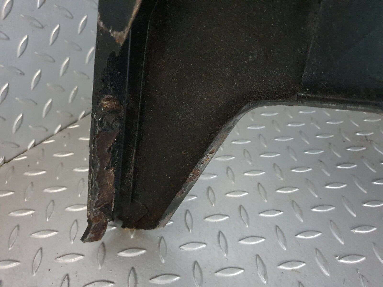 0168 Mercedes-Benz W108 280SE Bonnet