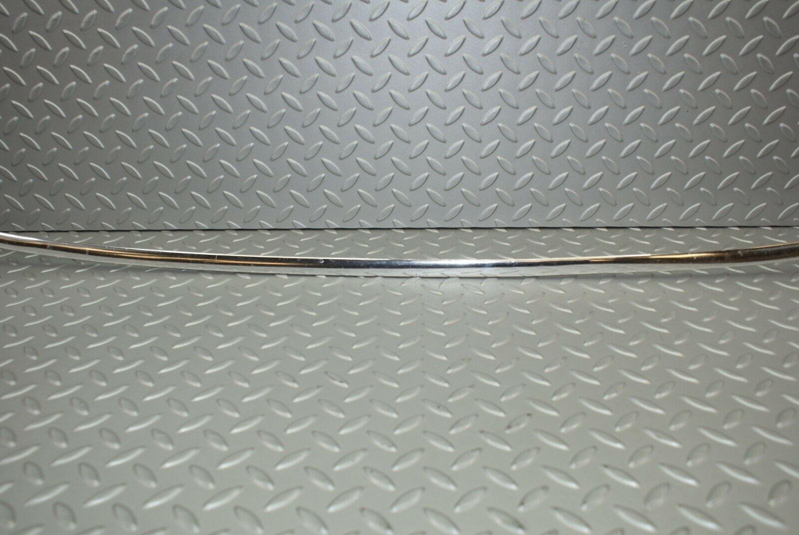 2922 Mercedes-Benz C123 280CE Coupe Front Windscreen Chrome Trim