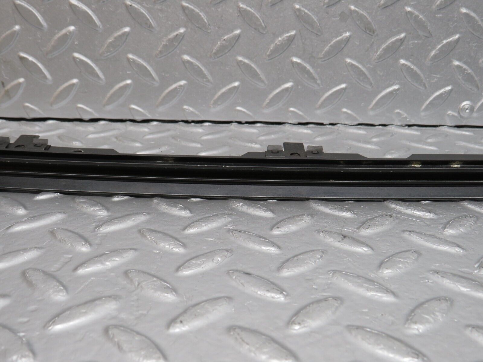 39804 Mercedes-Benz R129 320SL Coupe Front Windscreen Top Moulding Trim