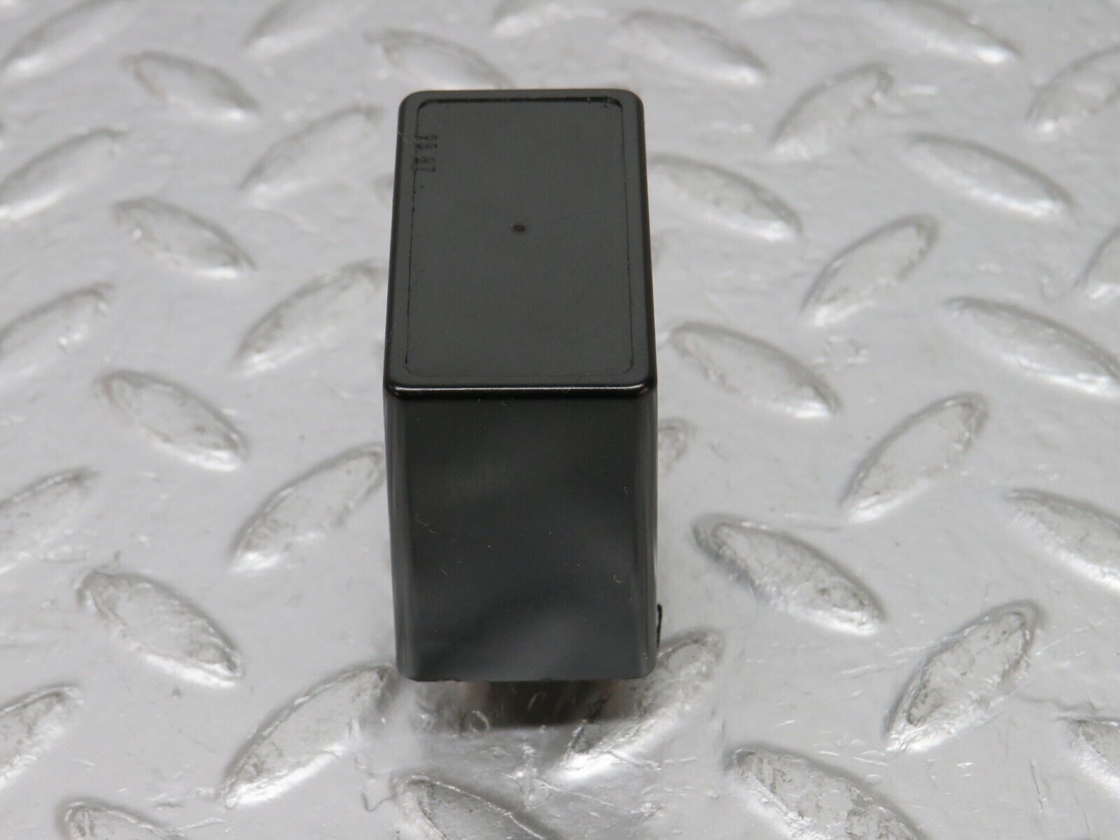 32476 Mercedes-Benz S124 300TE Wagon Rear Windscreen Wiper Relay 1248210063