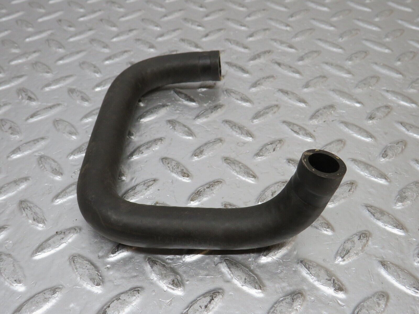 0417 Mercedes-Benz W123 230E Heater Valve Hose 1238320194