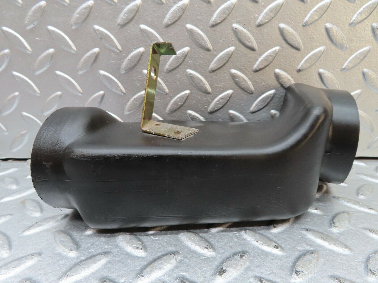 20426 Mercedes-Benz W114 280CE Coupe Heater Air Duct