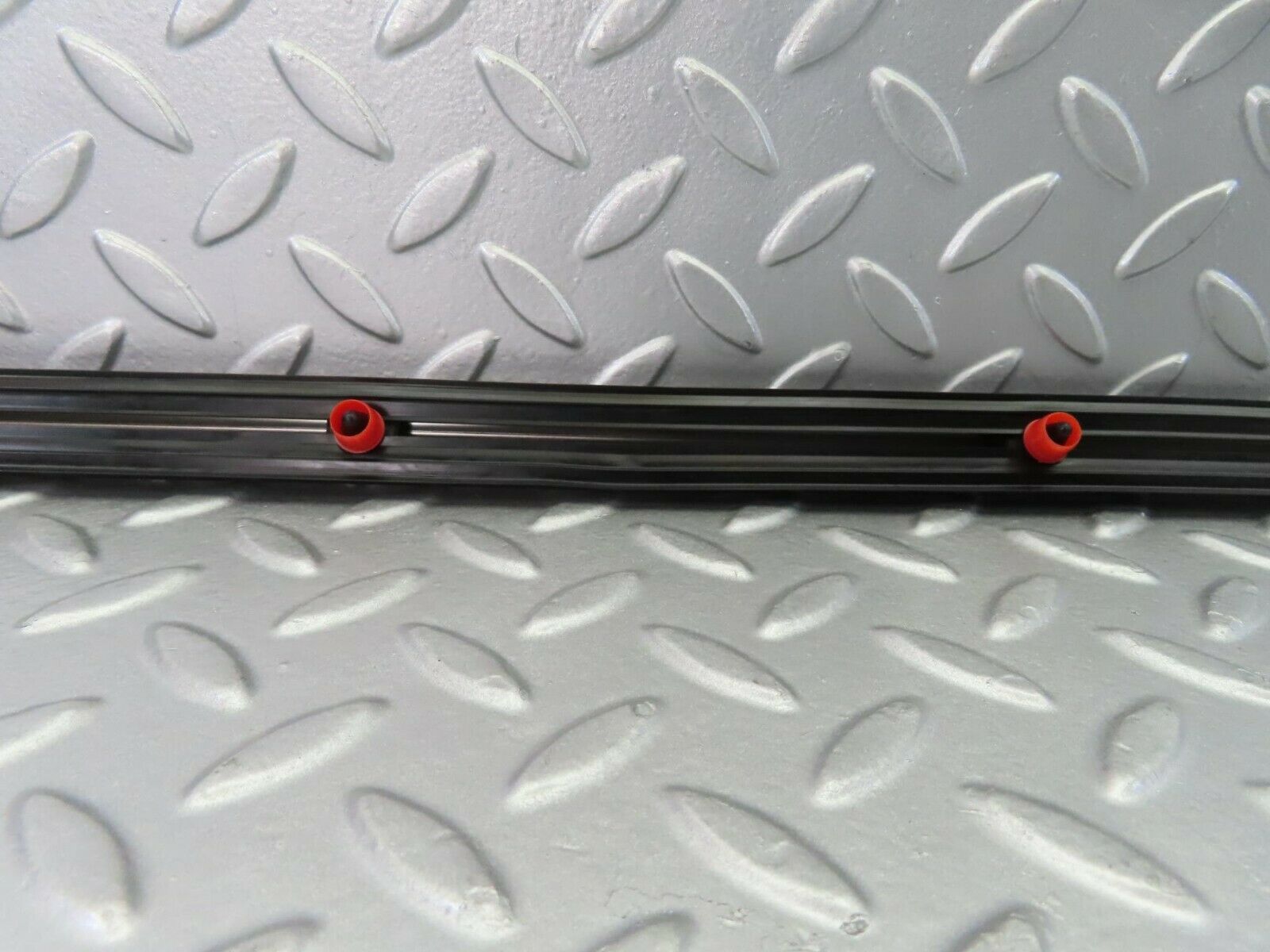 10241 Mercedes-Benz W123 Rear Right Door Centre Moulding Trim