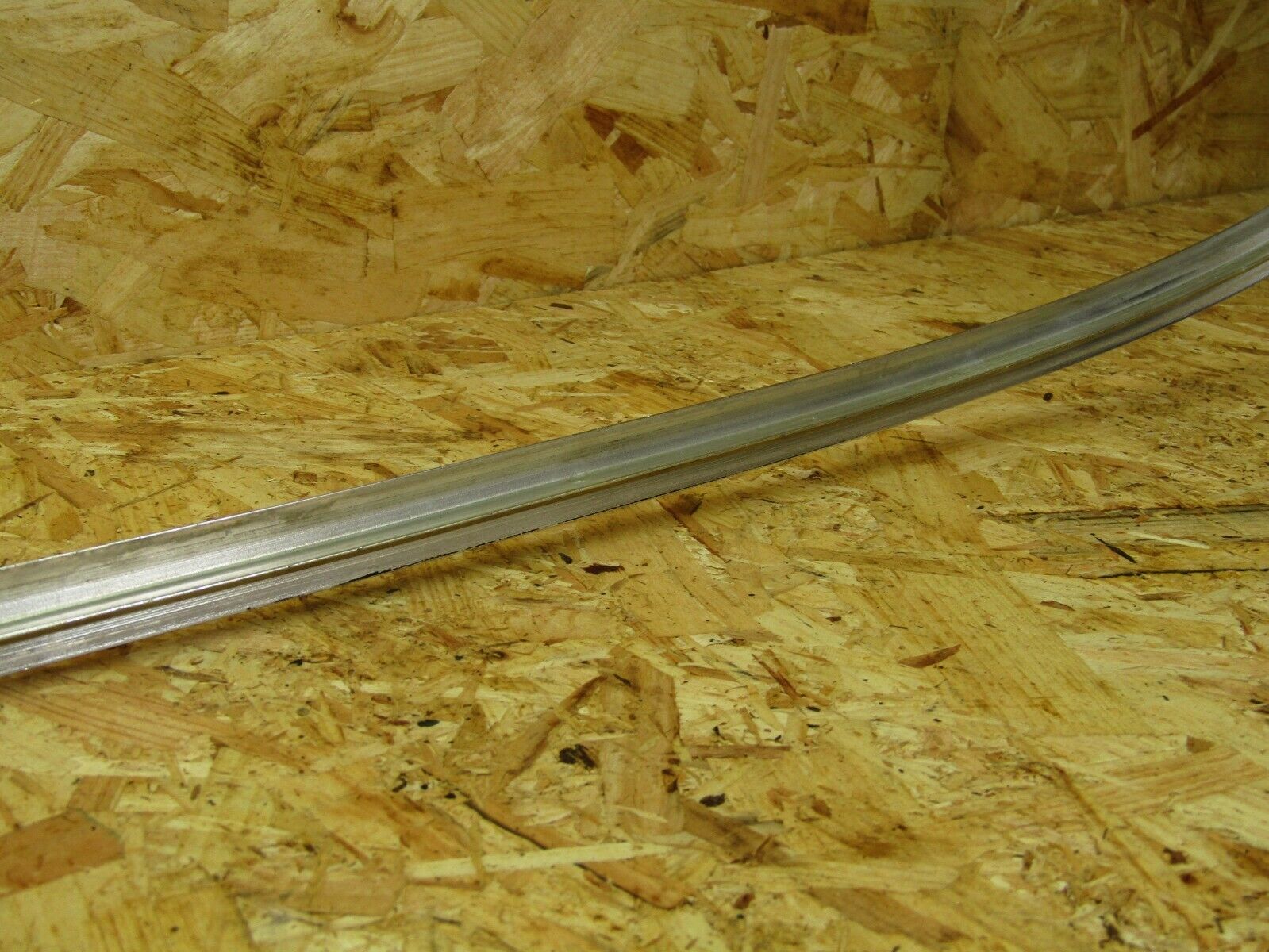 2165 Mercedes-Benz W116 350SE Front Windscreen Chrome Frame