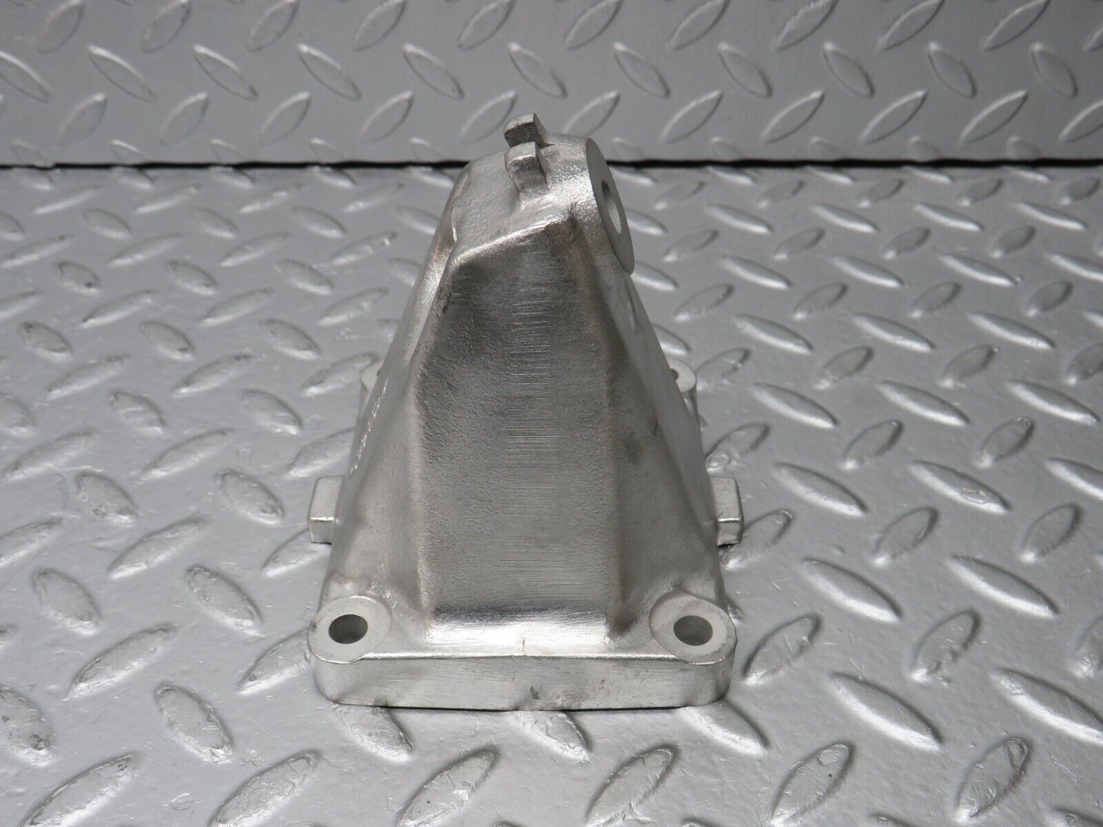 38627 Mercedes-Benz R129 280SL Coupe Engine Mount Bracket Right 1042230504