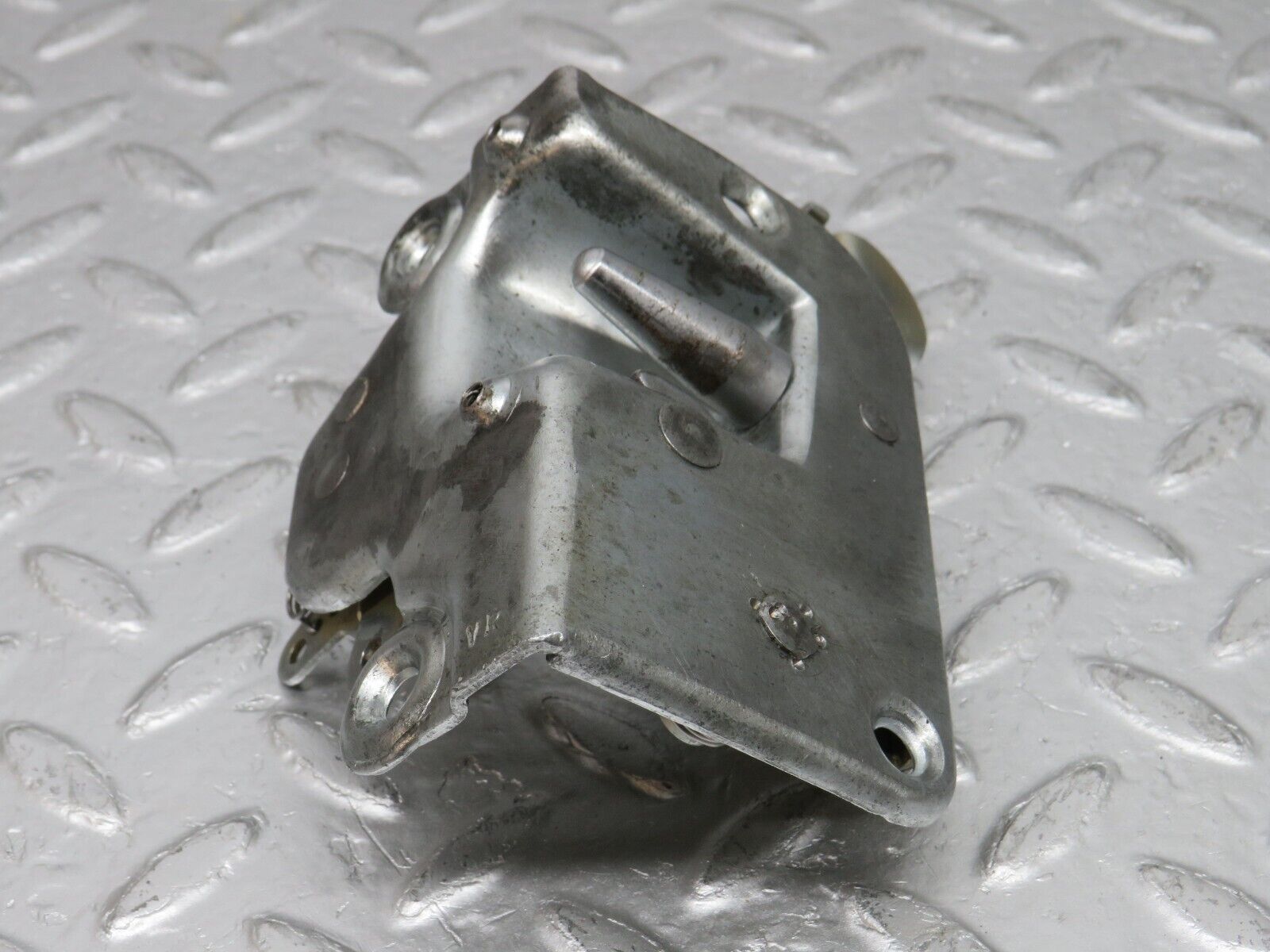 33192 Mercedes-Benz C107 Door Lock Mechanism Right Side