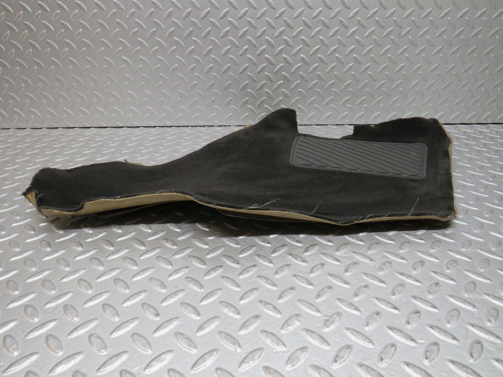 37935 Mercedes-Benz A124 320E Cabriolet Centre Console Carpet Right Side Black