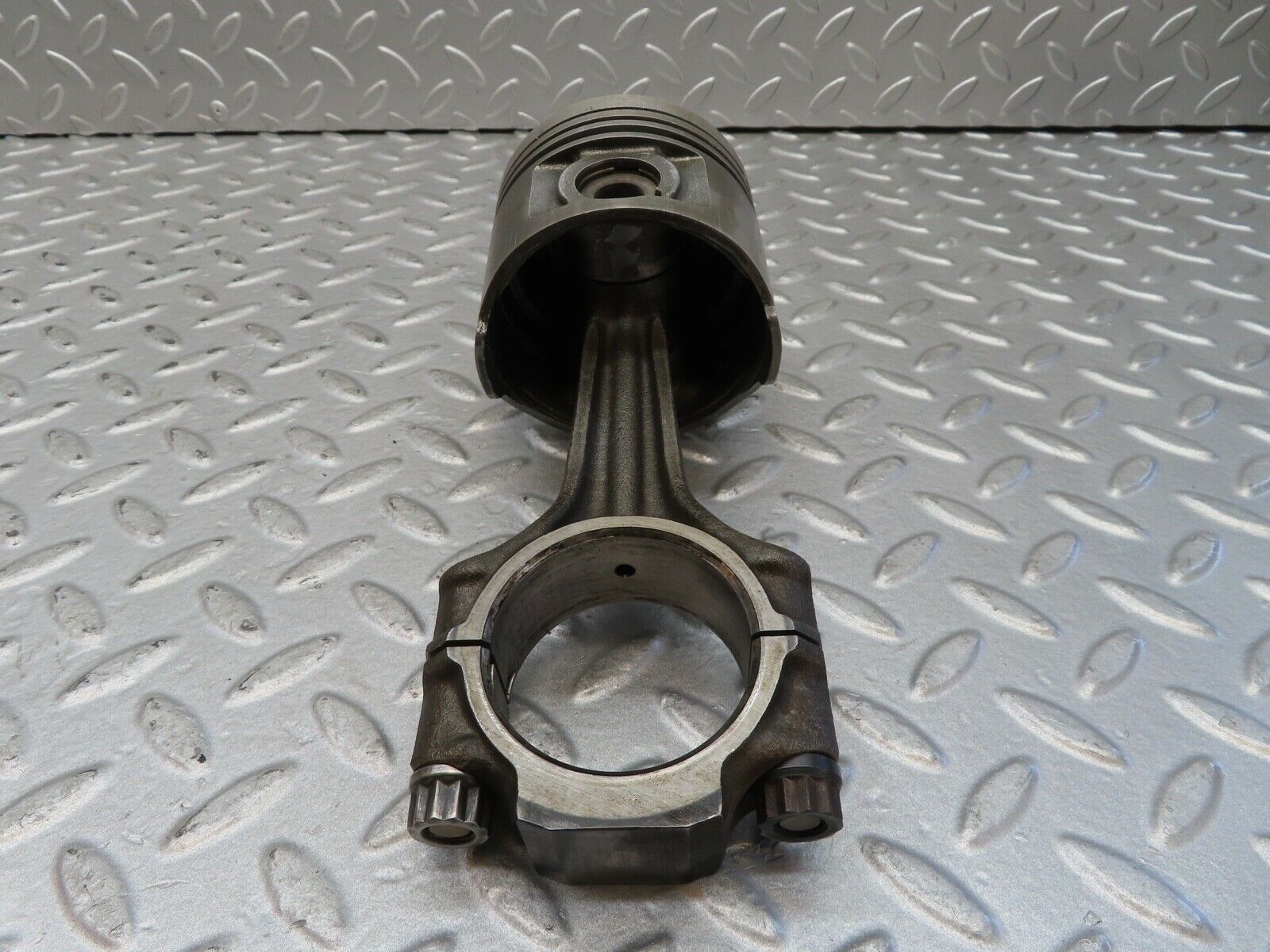 16929 Mercedes-Benz C123 280CE Coupe Piston With Connecting Rod 85.976 mm