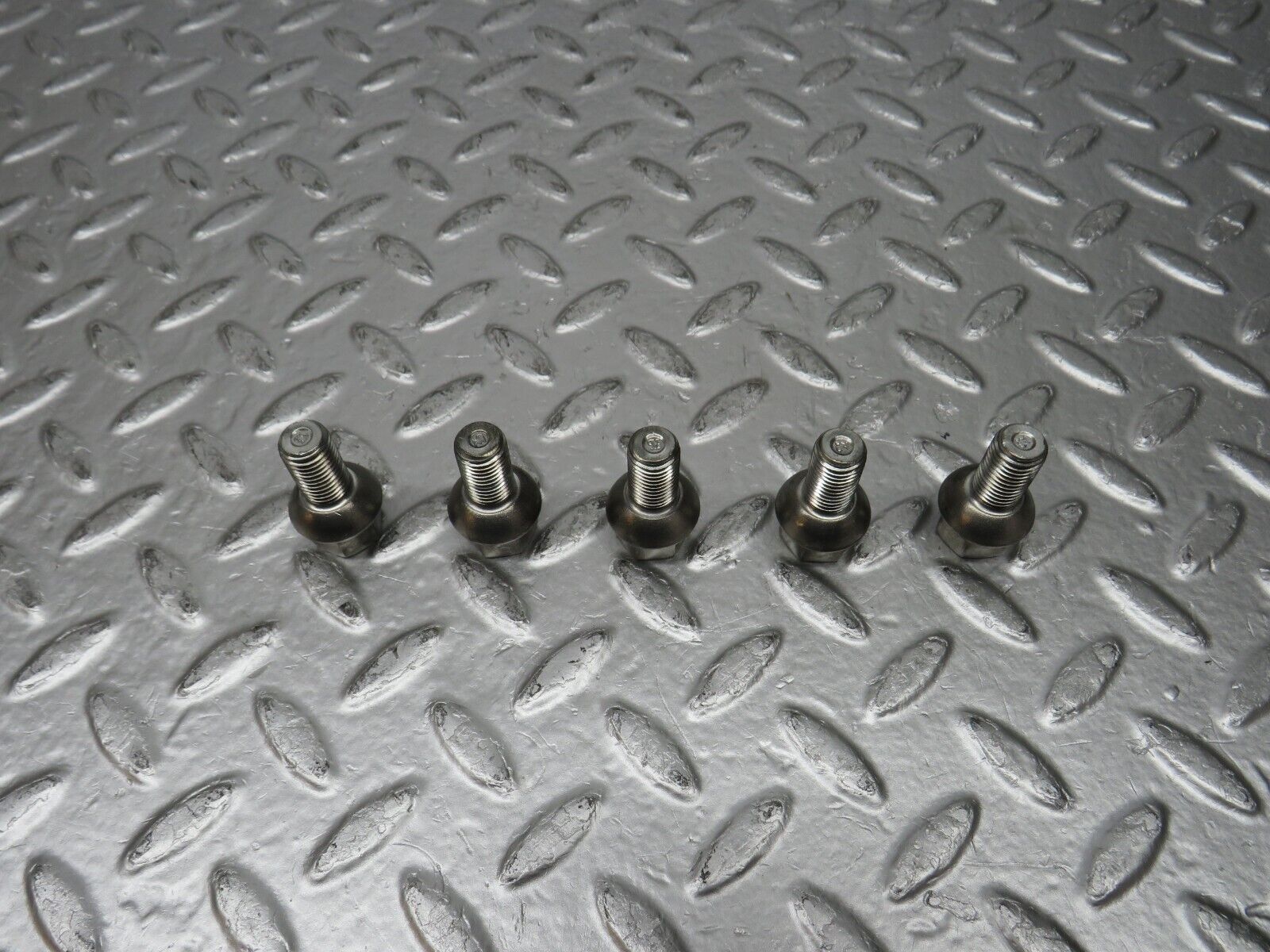 31108 Mercedes-Benz 5x Steel Wheel Lug Bolt M12x1.5