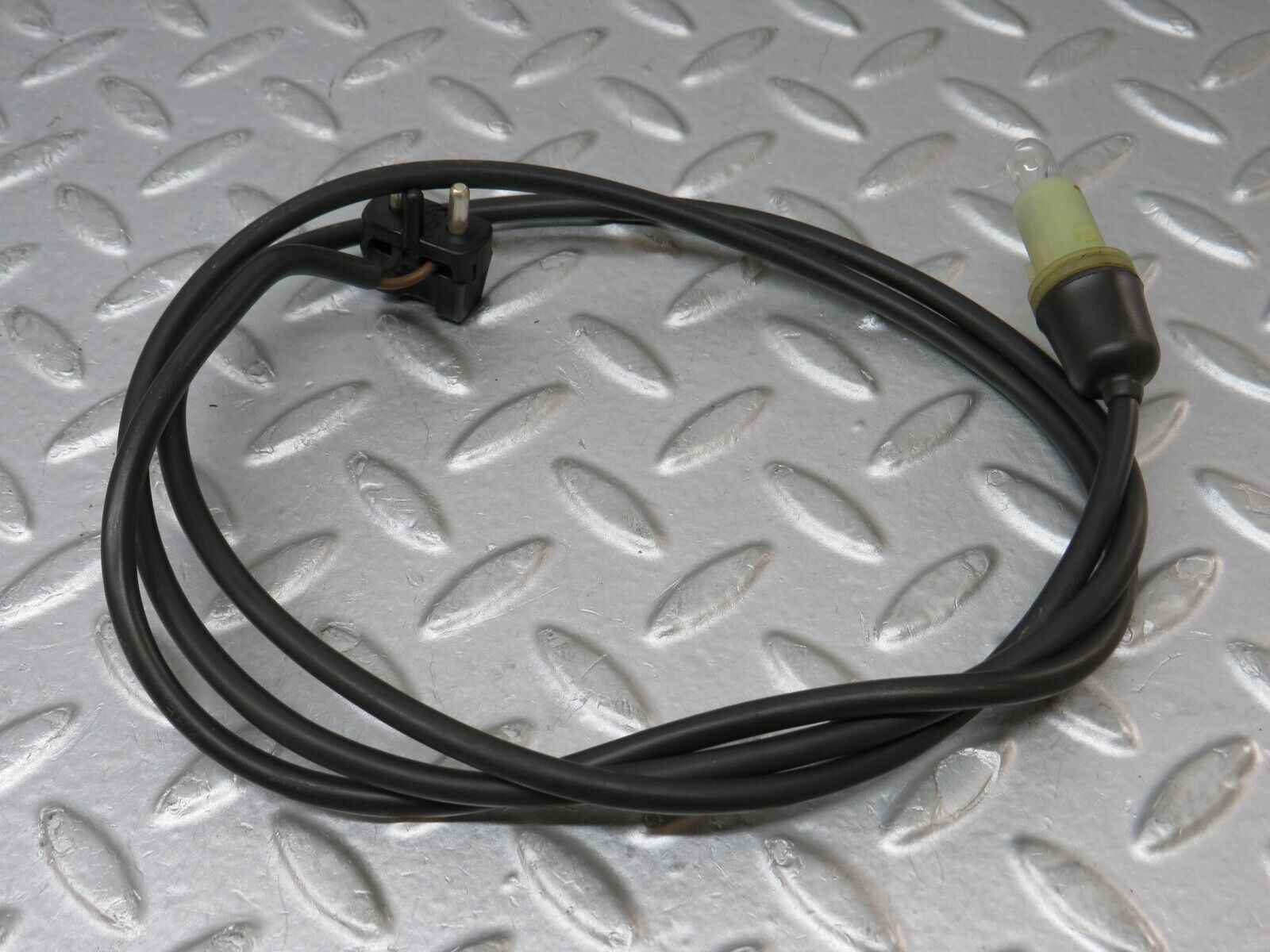 36267 Mercedes-Benz W126 420SE Front Wing Indicator Wire Cable 1249971881