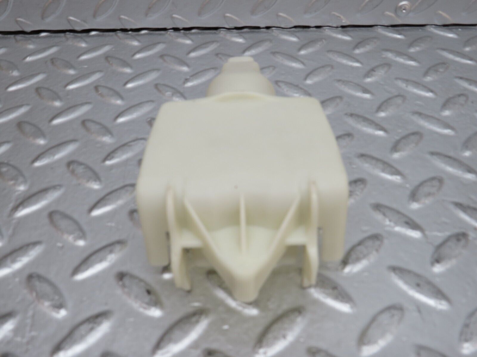 29337 Mercedes-Benz W124 230E Rear Door Lock Vacuum Actuator Cover 1248050590