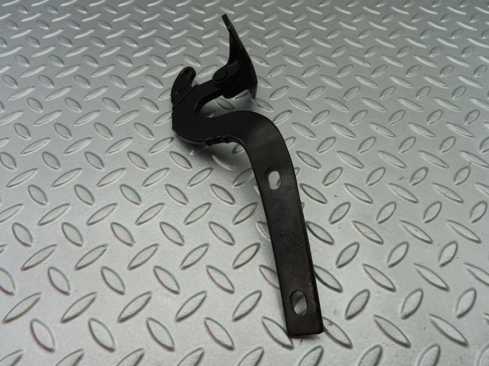 6785 Mercedes-Benz S124 E220 Wagon Trunk Lid Hinge Right Side 1247430451