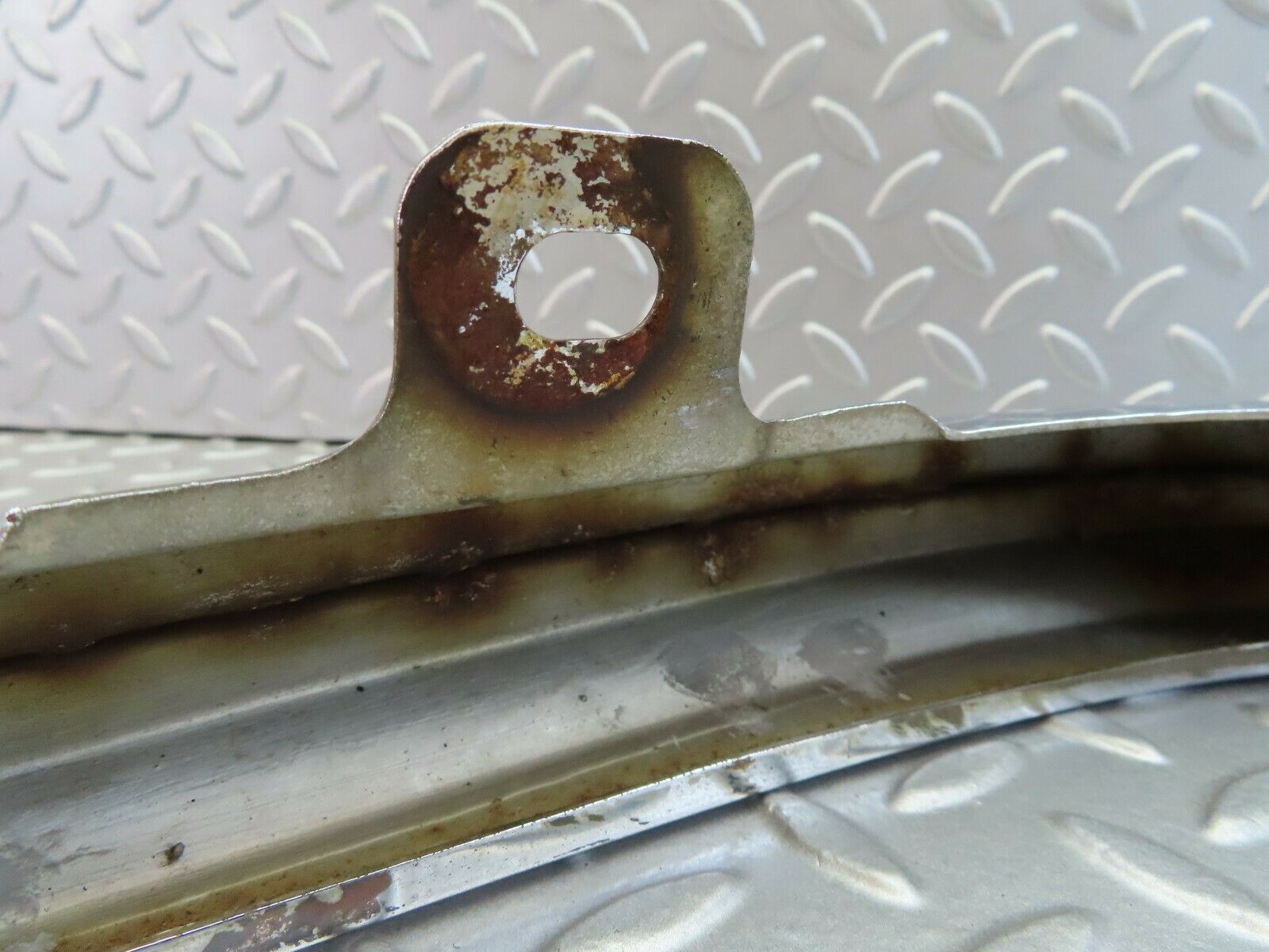 7326 Mercedes-Benz W116 450SE Front Right Upper Bumper Chrome