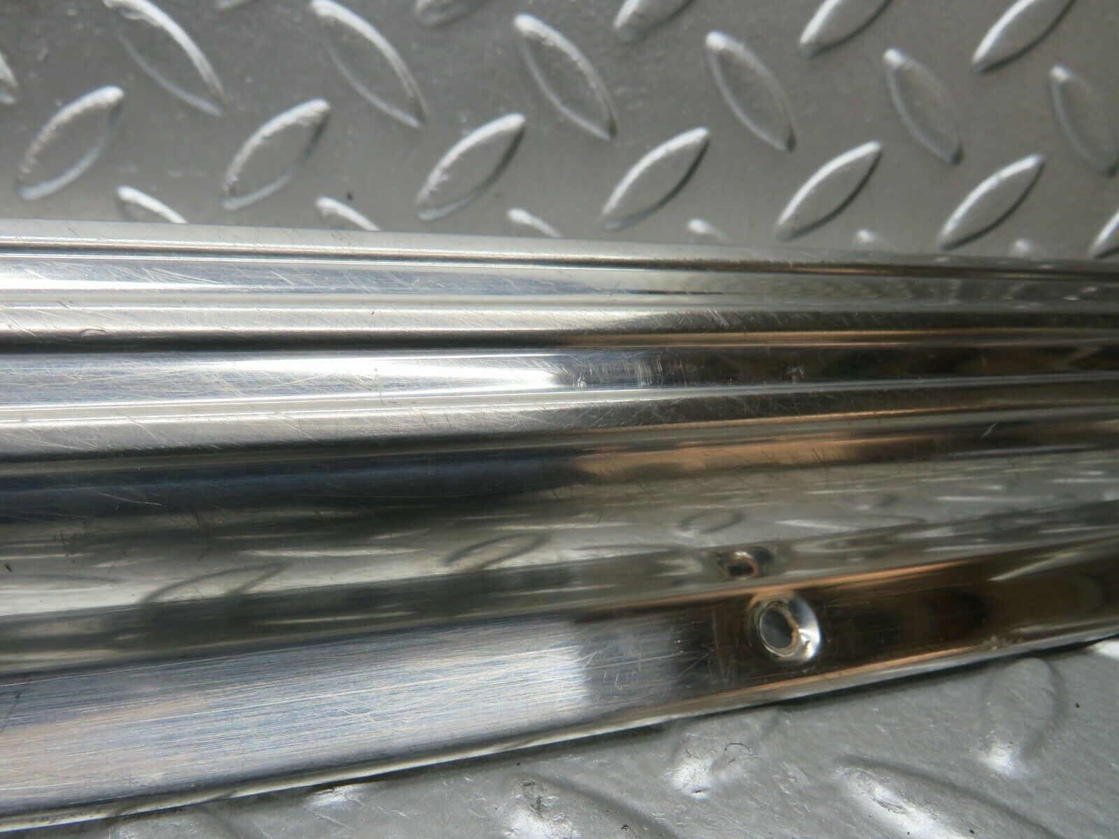 22707 Mercedes-Benz C107 450SLC Coupe Left Door Sill Chrome