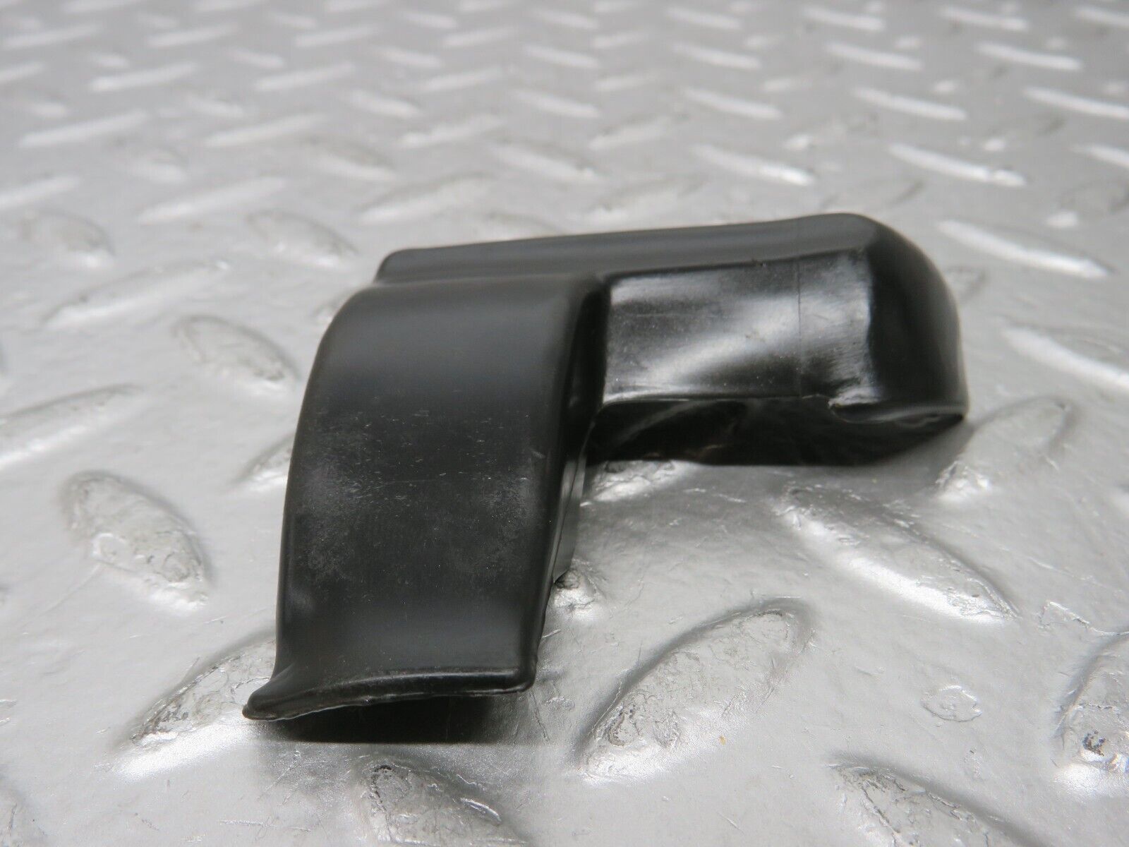 25634 Mercedes-Benz W123 200 Rear Left Fender Wing Lower Moulding Trim