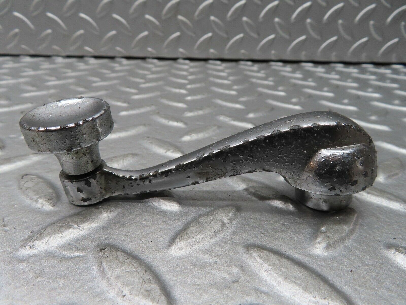 19010 Mercedes-Benz W120 W121 Ponton Window Lifter Crank Handle Chrome