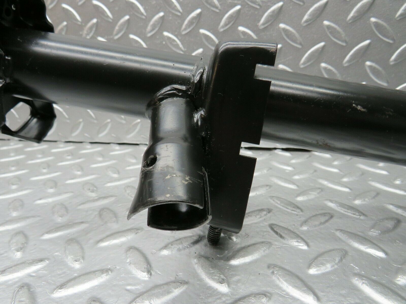 24085 Mercedes-Benz W123 280E Steering Column Shaft