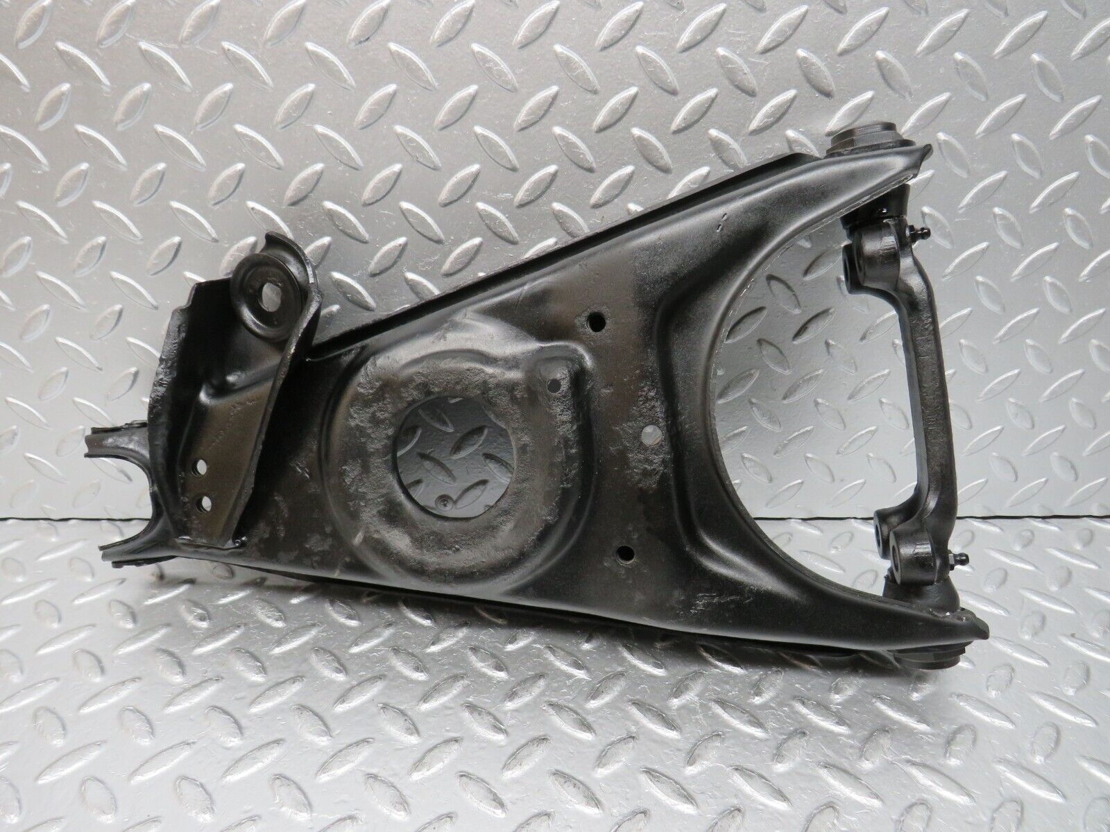 32272 Mercedes-Benz W108 280SE Front Right Lower Control Arm