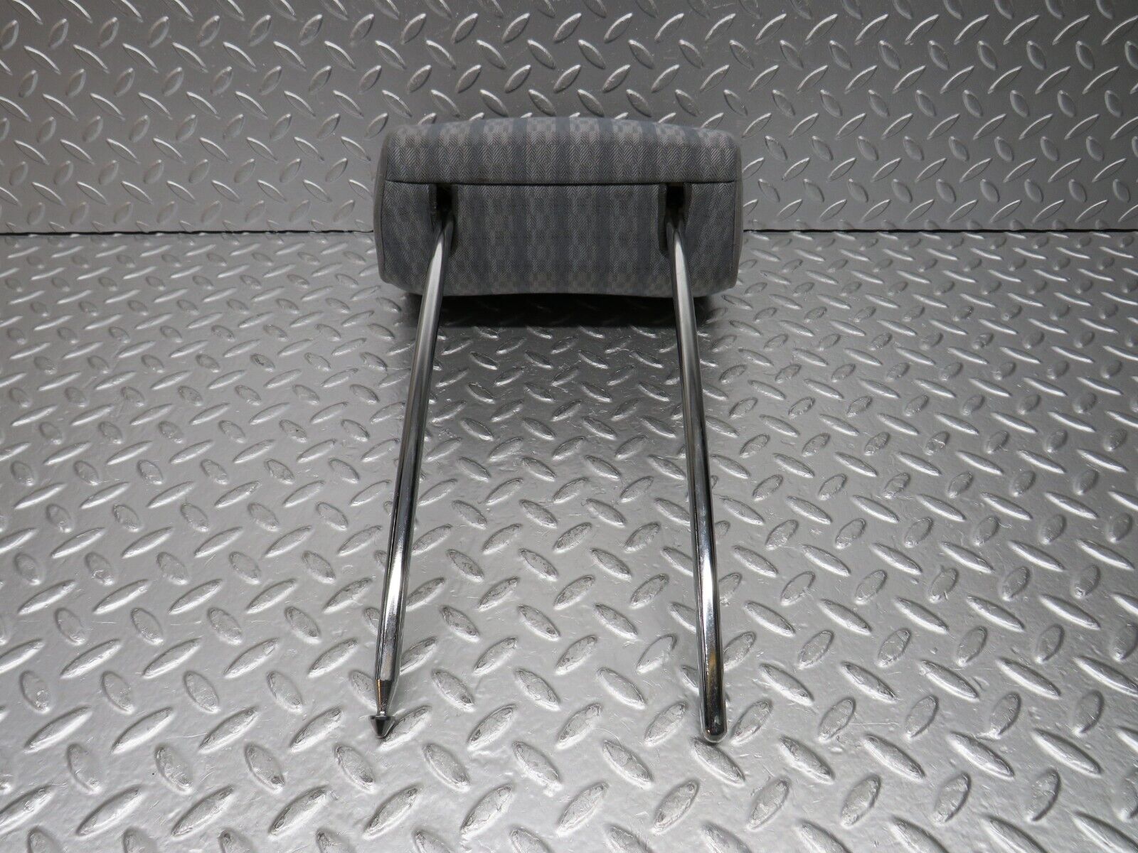 30431 Mercedes-Benz W124 230E Front Seat Headrest