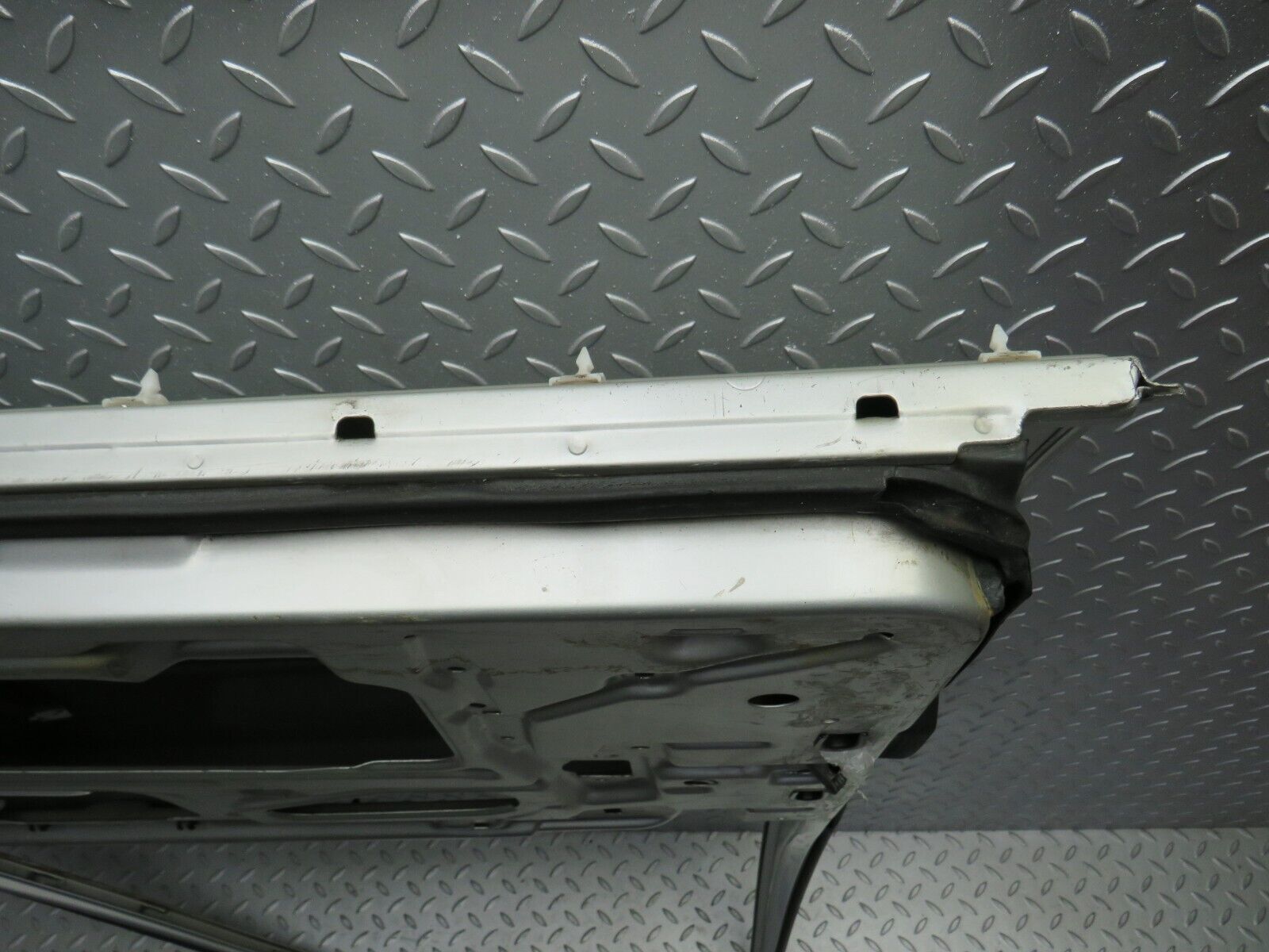 31820 Mercedes-Benz W201 190LE 1.8L Rear Right Door