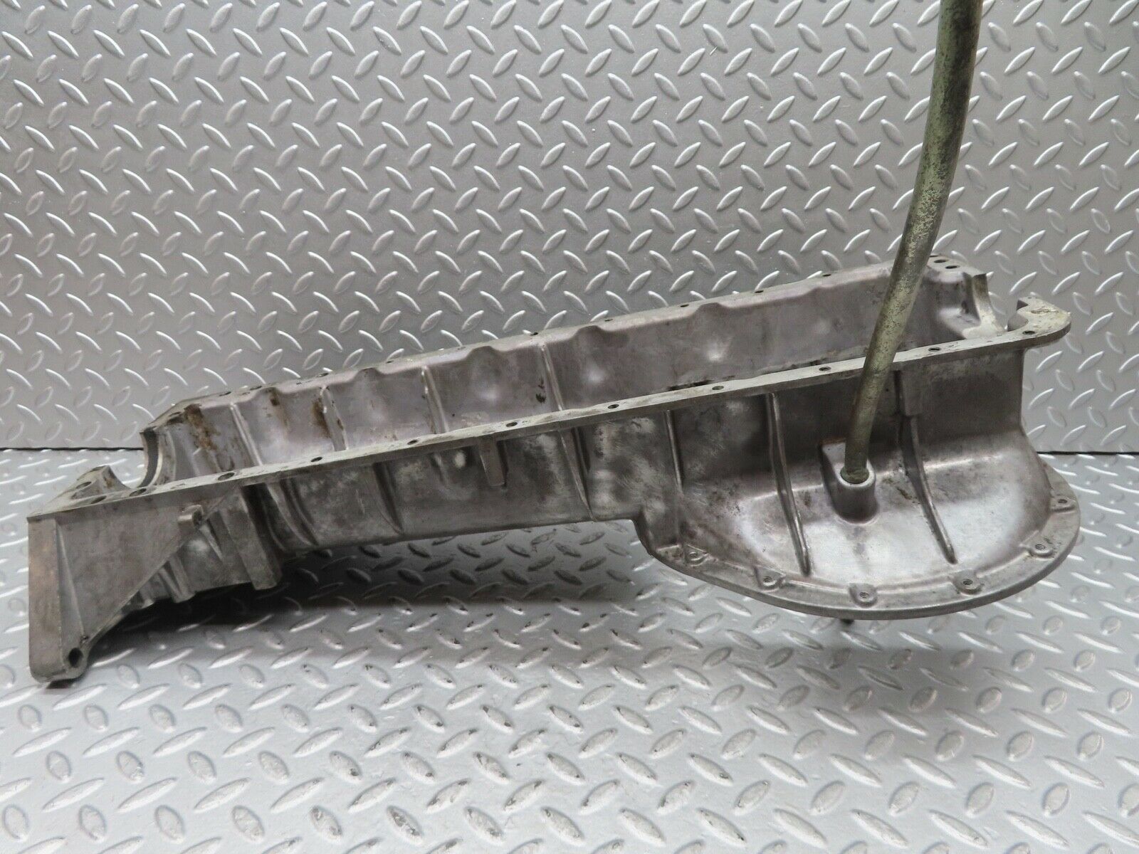 16991 Mercedes-Benz C123 280CE Coupe Oil Pan Oil Sump 1100140702