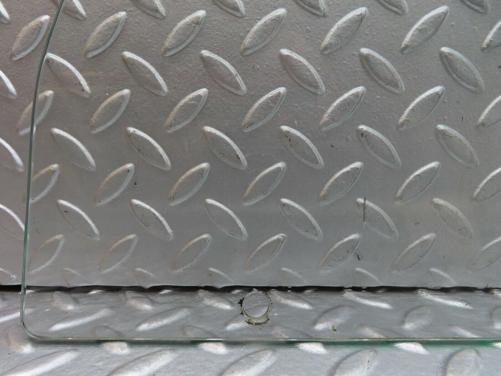 18765 Mercedes-Benz W120 W121 Ponton Rear Right Door Window Glass