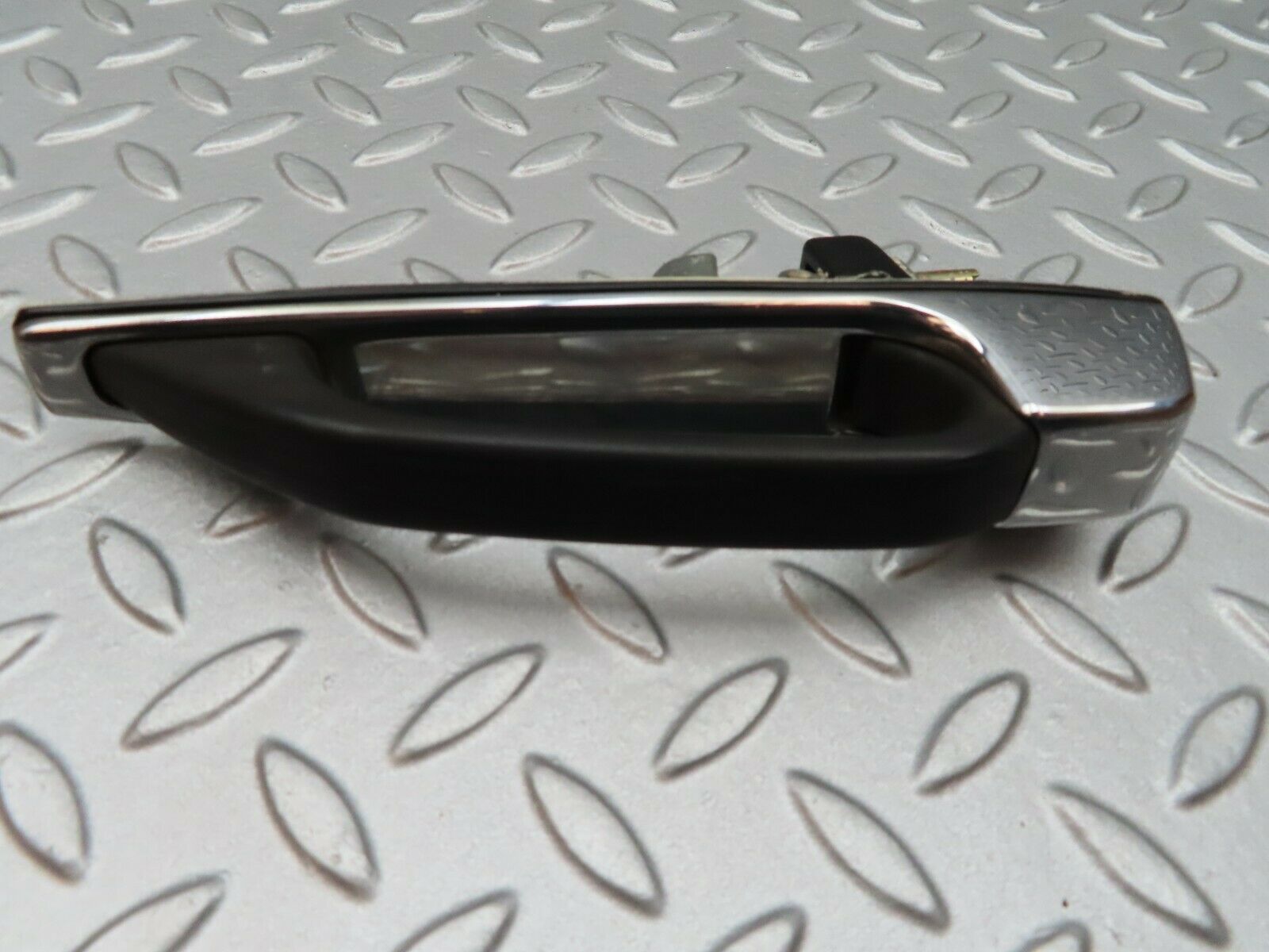 3707 Mercedes-Benz S123 200T Wagon Exterior Door Handle Rear Right 1237600359