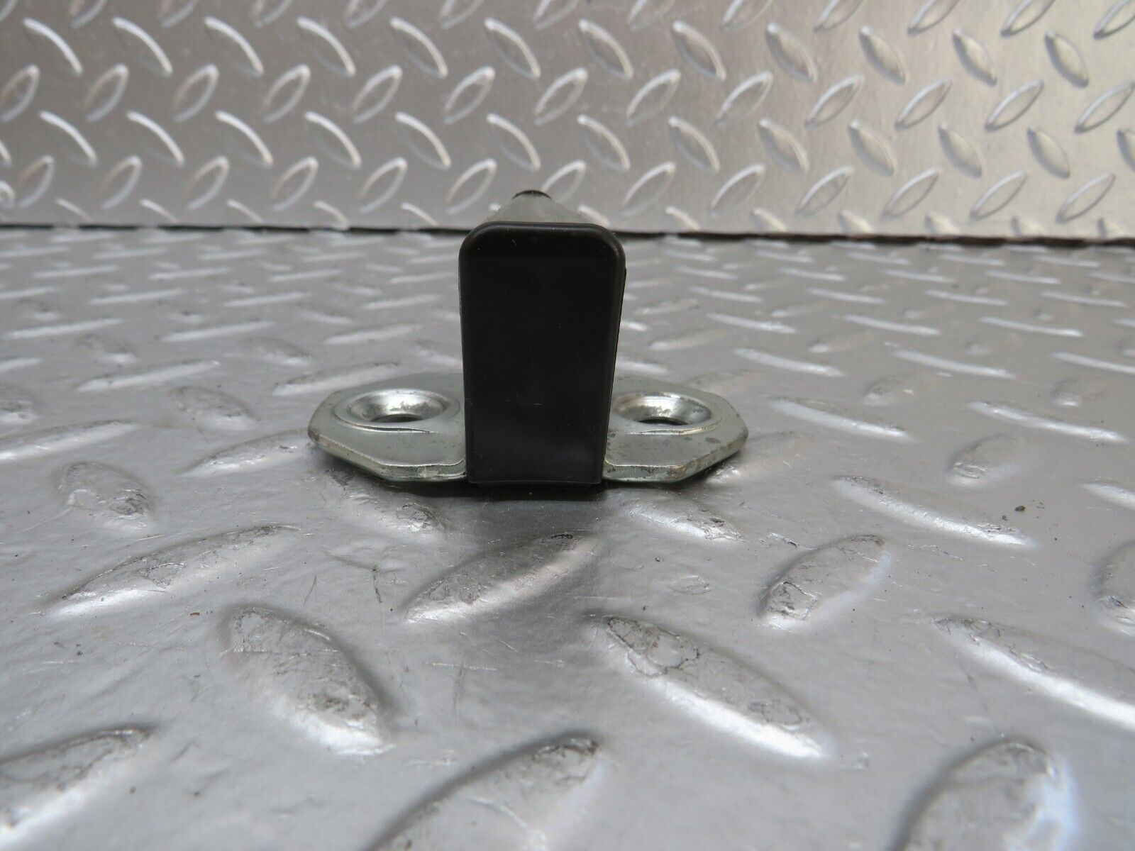 25031 Mercedes-Benz W140 S320 Door Lock Latch Right Side