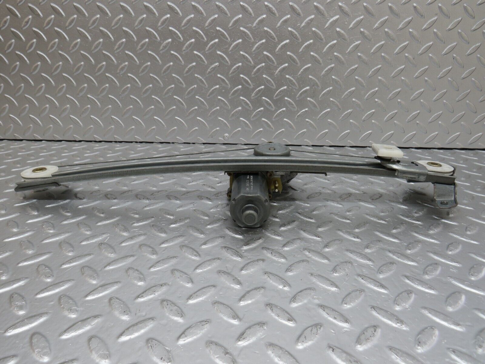 33258 Mercedes-Benz W202 C180 Rear Right Power Window Regulator 0130821636