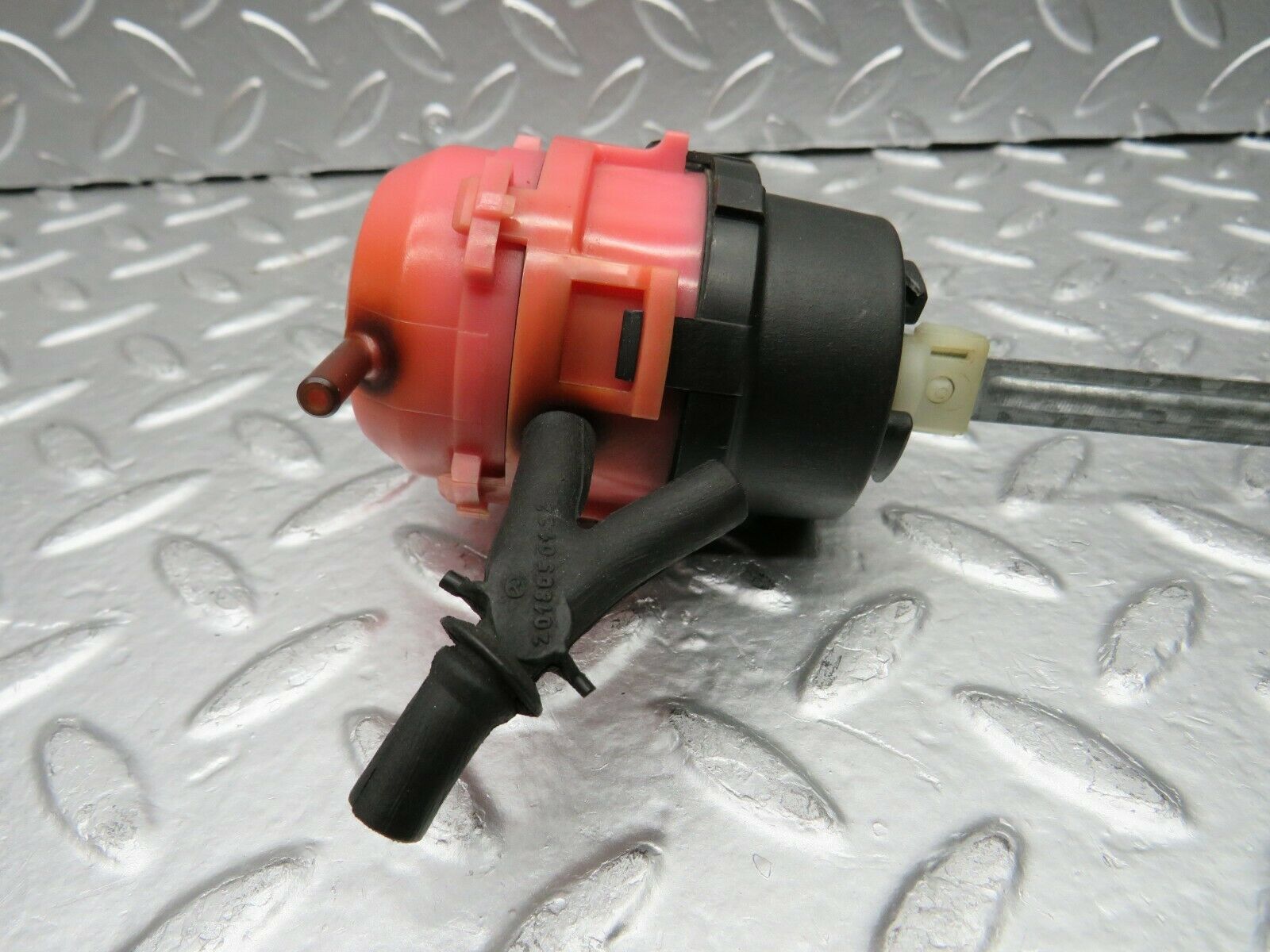 22479 Mercedes-Benz C124 E220 Coupe Heater Box Vacuum Actuator