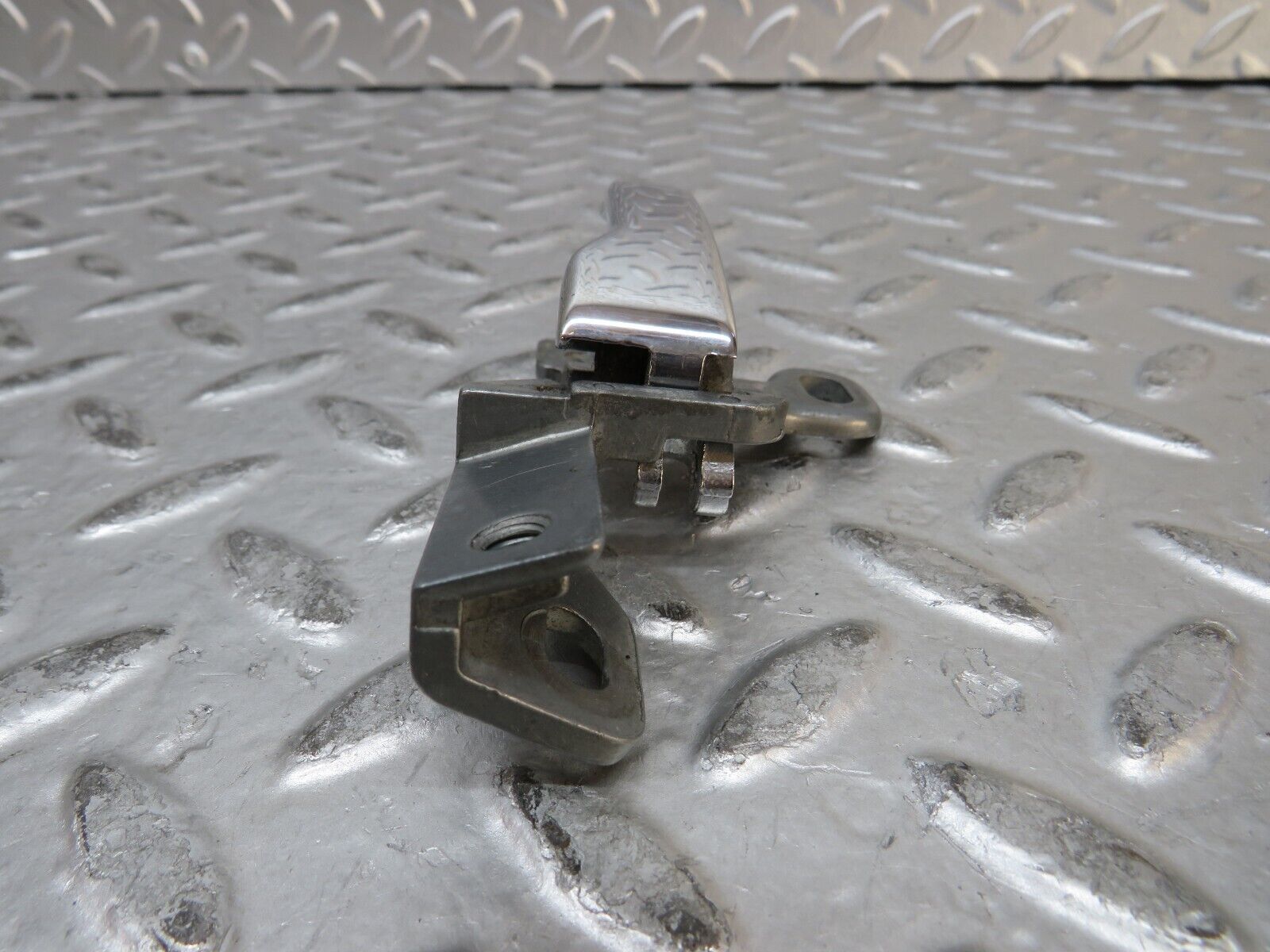 28807 Mercedes-Benz W123 230E Left Door Opener Door Handle 1237600161