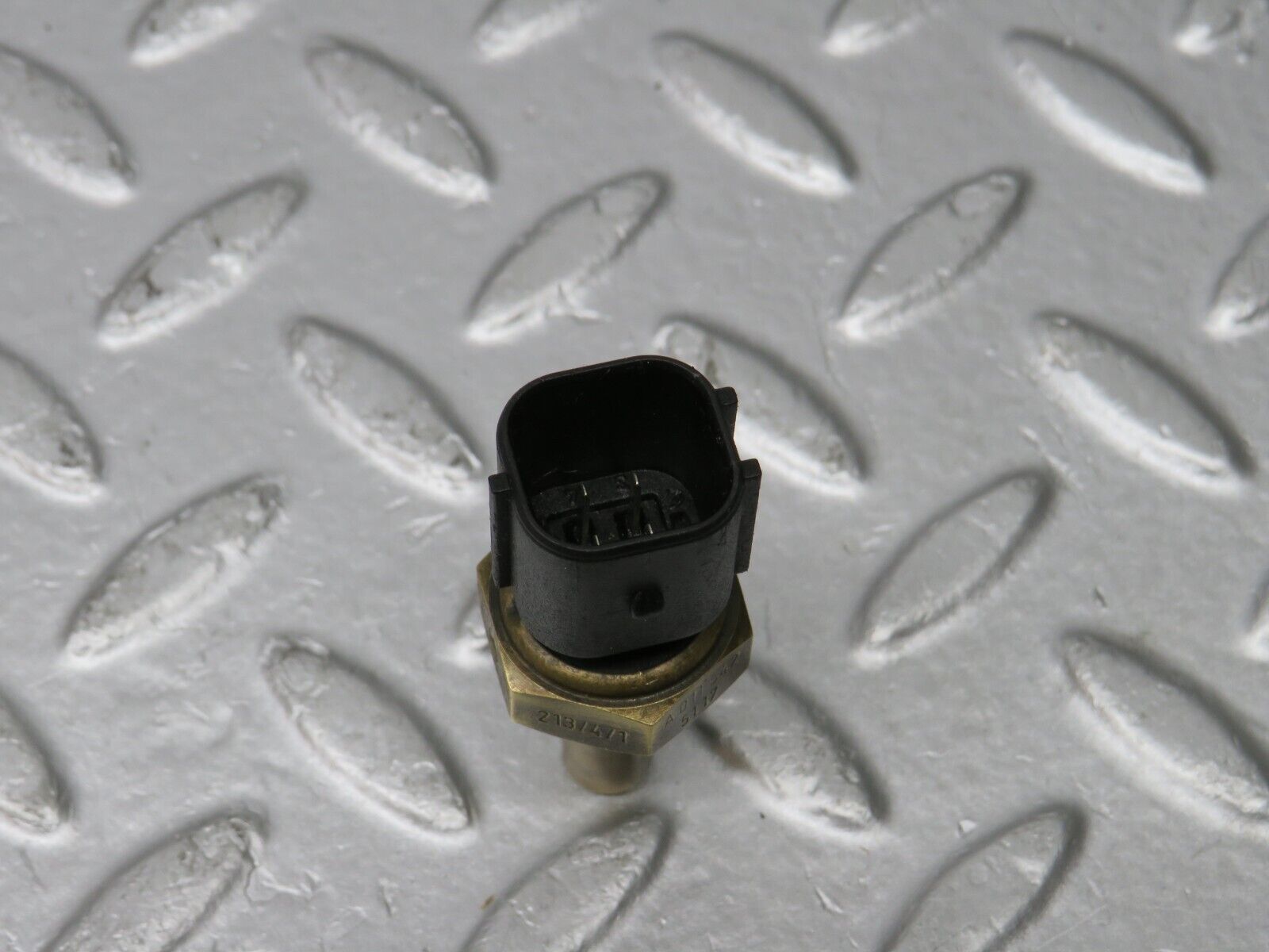 39713 Mercedes-Benz R129 320SL Coupe Coolant Temperature Sensor 0115425117