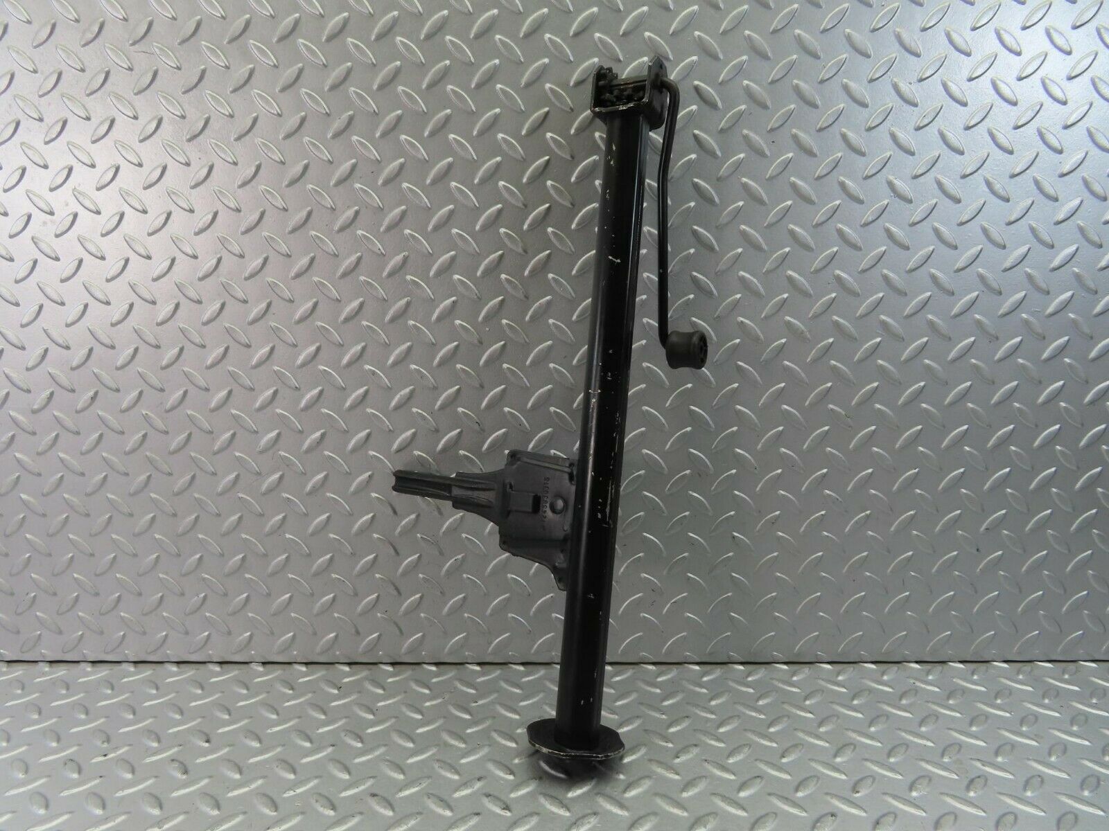 9724 Mercedes-Benz C124 300CE Coupe Car Jack 1245830315