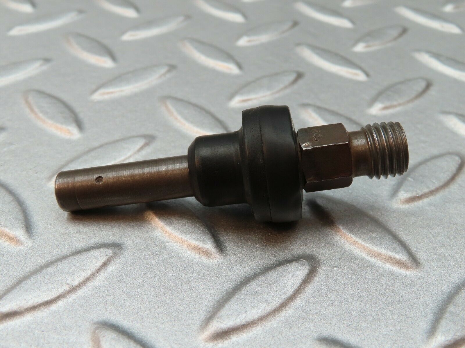 4422 Mercedes-Benz W123 230E Fuel Injector Bosch 0437502010