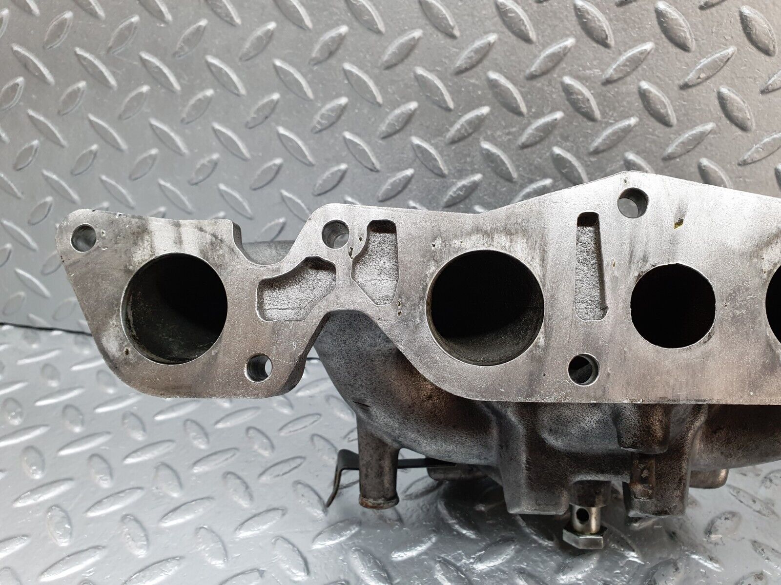 41582 Mercedes-Benz W124 200E Air Intake Manifold 1021411601 1021411319