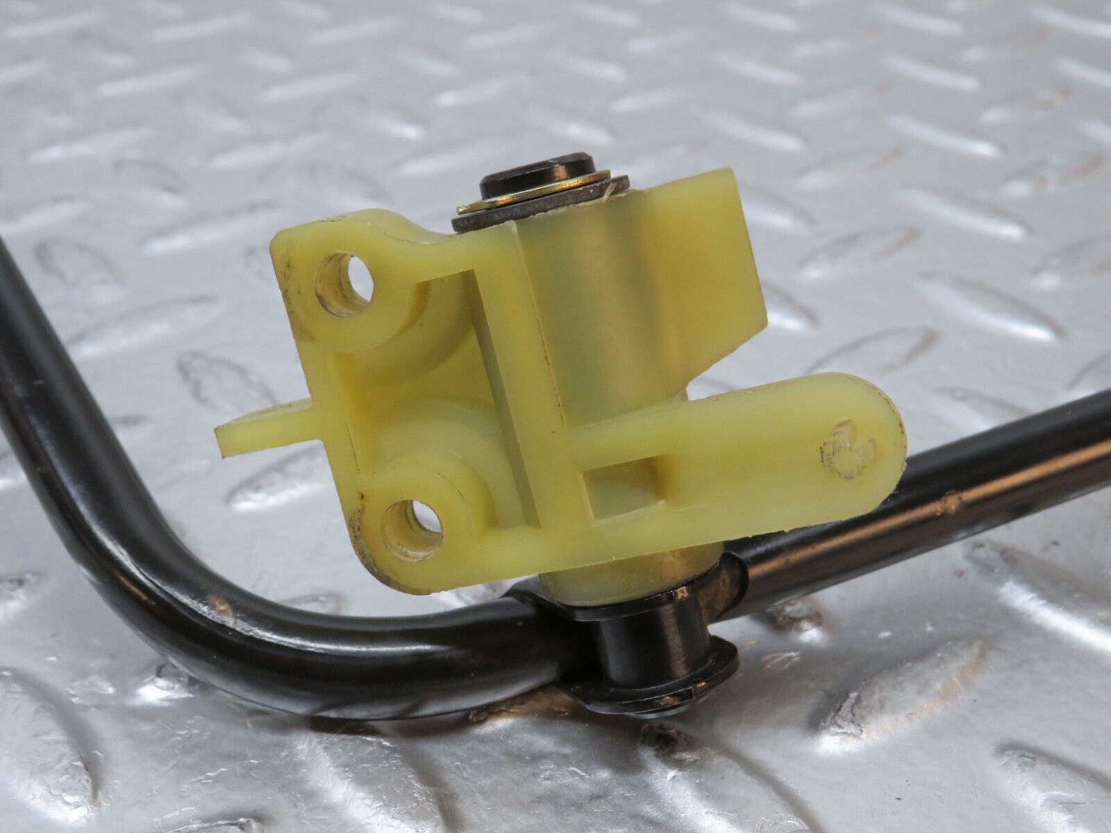 31260 Mercedes-Benz S124 220TE Wagon Accelerator Pedal Linkage 2013010218