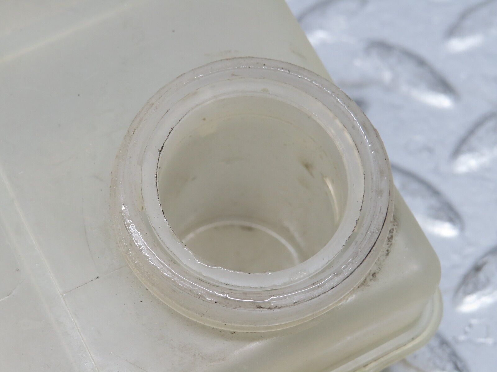 29990 Porsche 924 Brake Fluid Reservoir Tank Ate