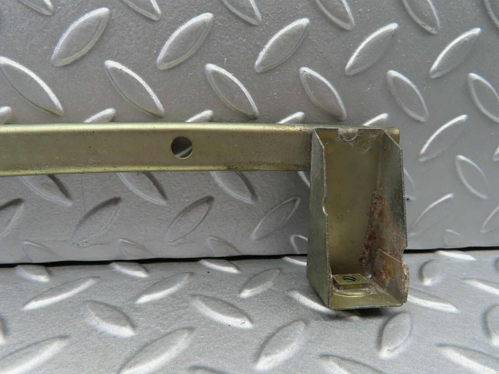 6223 Mercedes-Benz W126 380SE Rear Right Window Channel