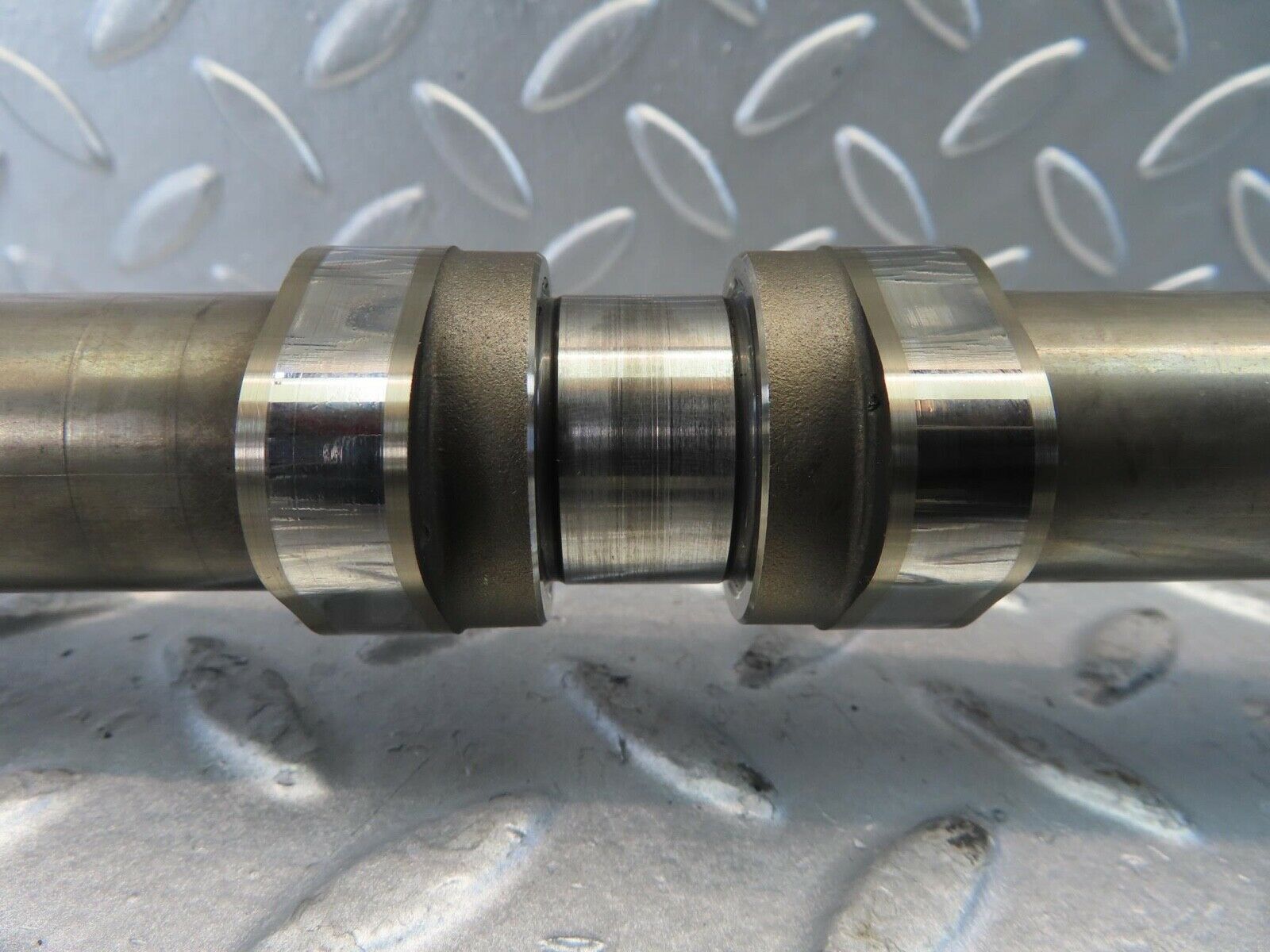 11266 Mercedes-Benz W221 S320 Camshaft Left Side A64208