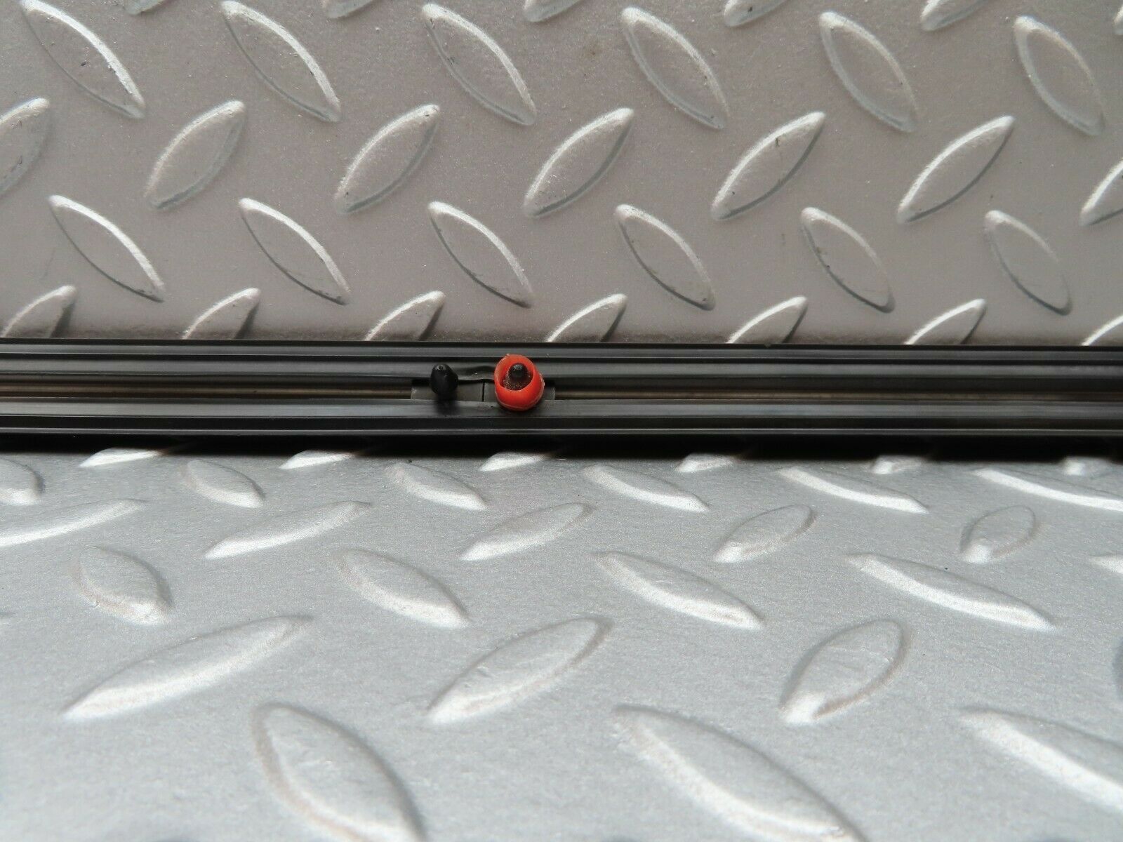 3693 Mercedes-Benz S123 200T Wagon Centre Door Chrome Trim Rear Right