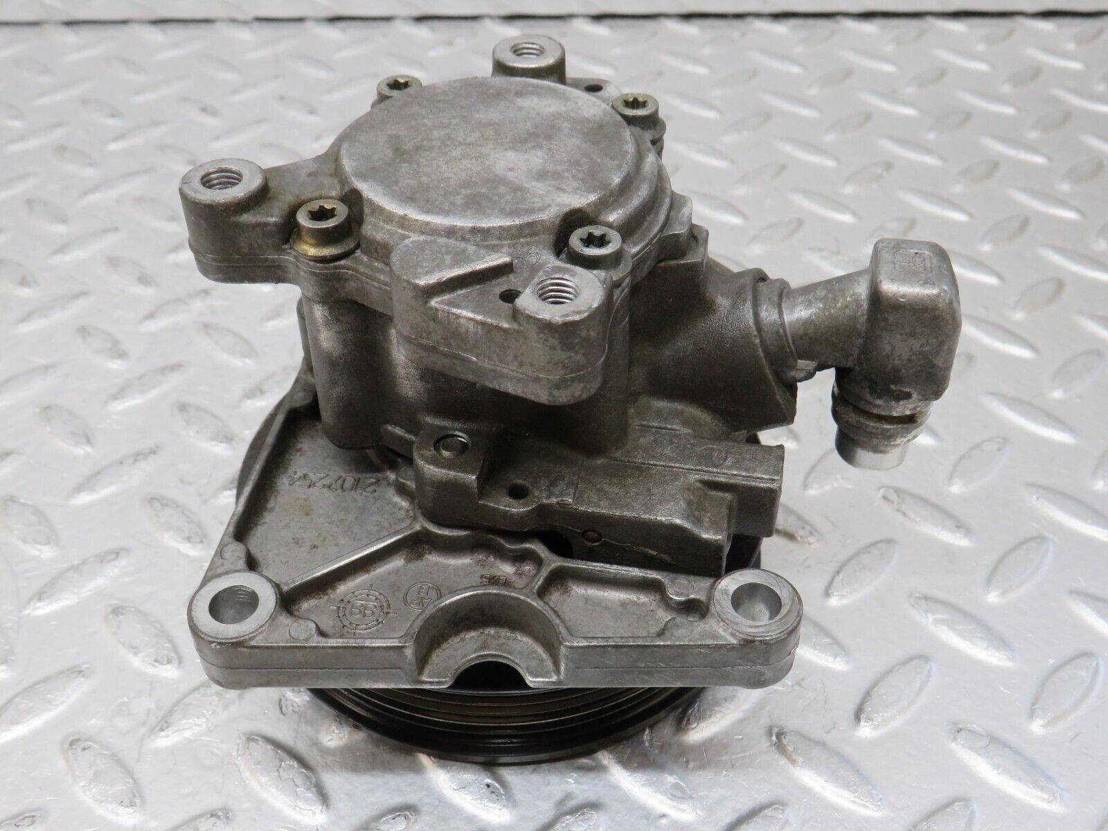 34946 Mercedes-Benz W210 320E Power Steering Pump Luk 0024662401