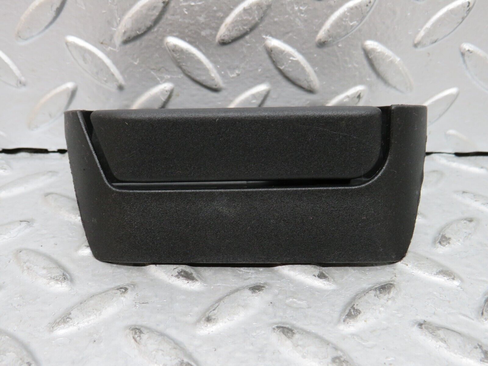 29112 Mercedes-Benz W204 Rear Right Seat Release Handle 2049200264