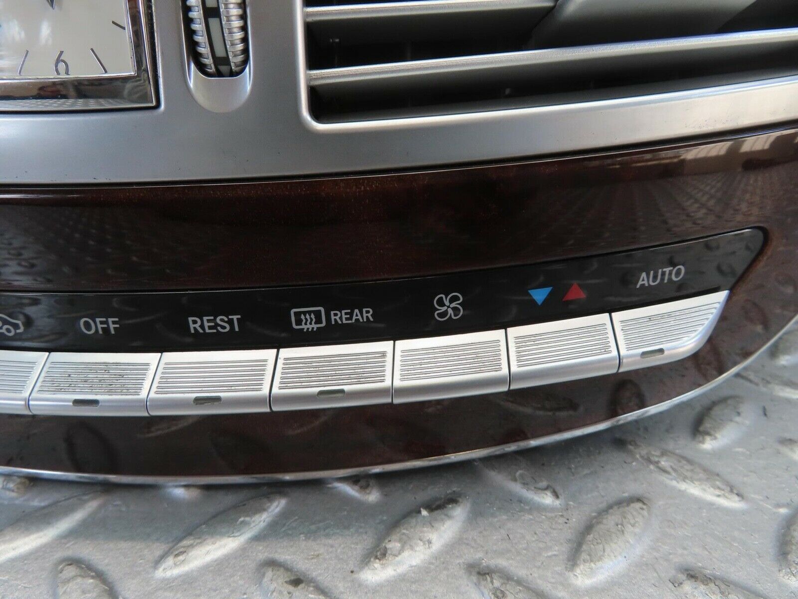 11074 Mercedes-Benz W221 S320 Dashboard Wood Moulding Trim 2216800871